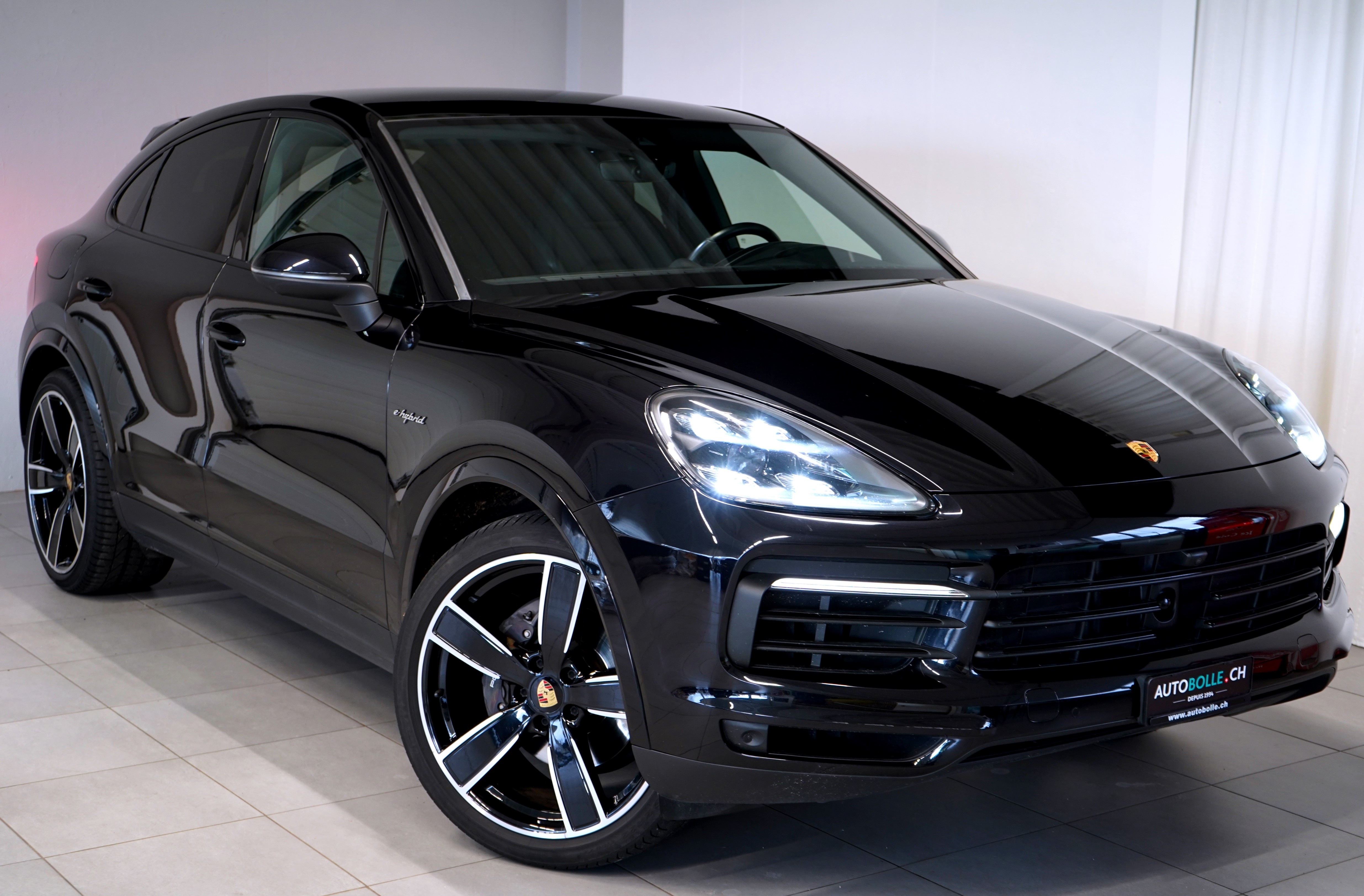 PORSCHE Cayenne Coupé (SUV / Geländewagen) Porsche PORSCHE Cayenne Coupé (SUV / Geländewagen)