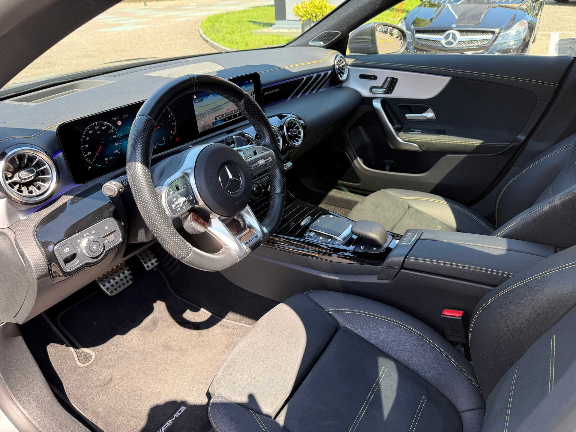 MERCEDES-BENZ CLA SB 45 S AMG 4Matic+-showroom-element-3