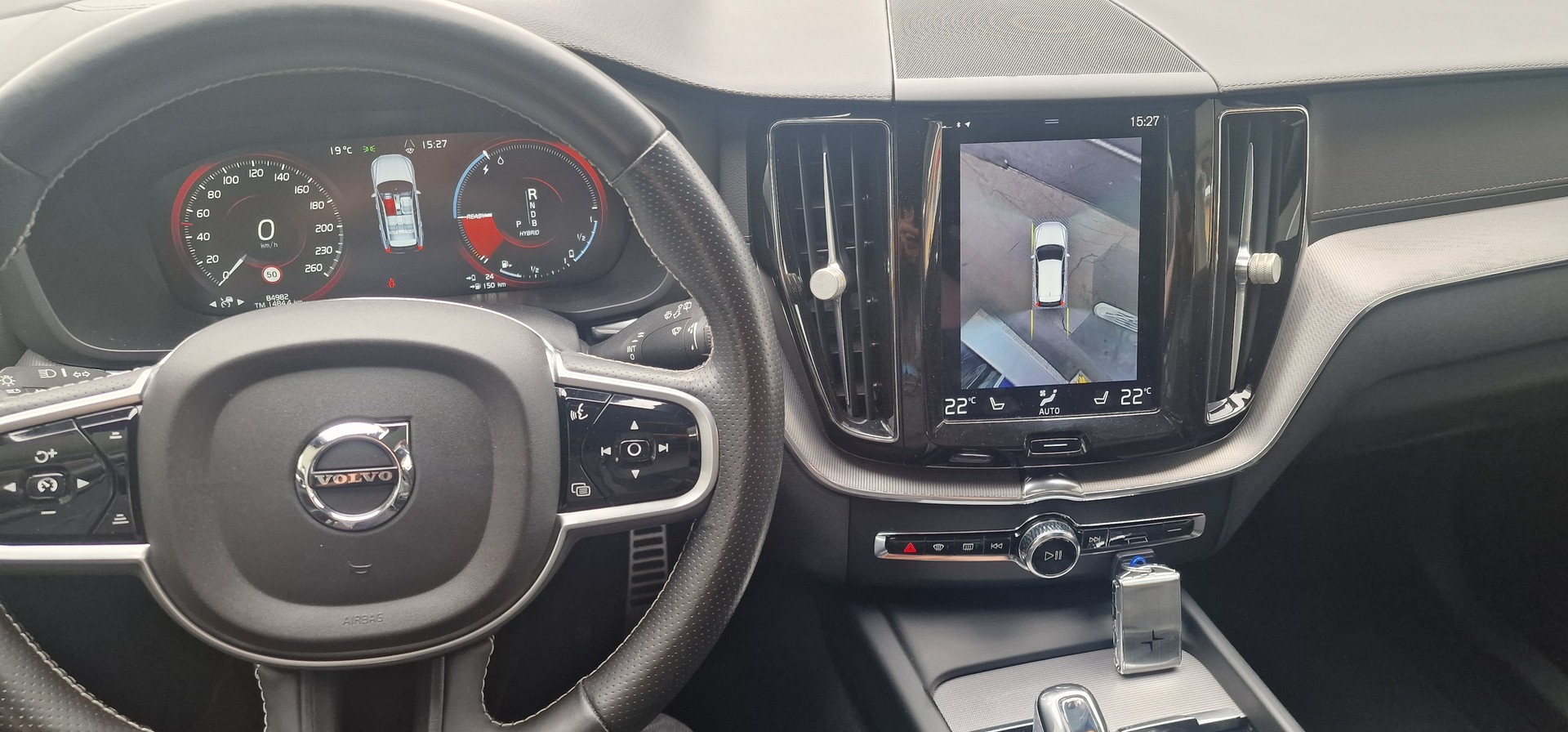 VOLVO XC60 T8 eAWD R-Design Geartronic-image-6