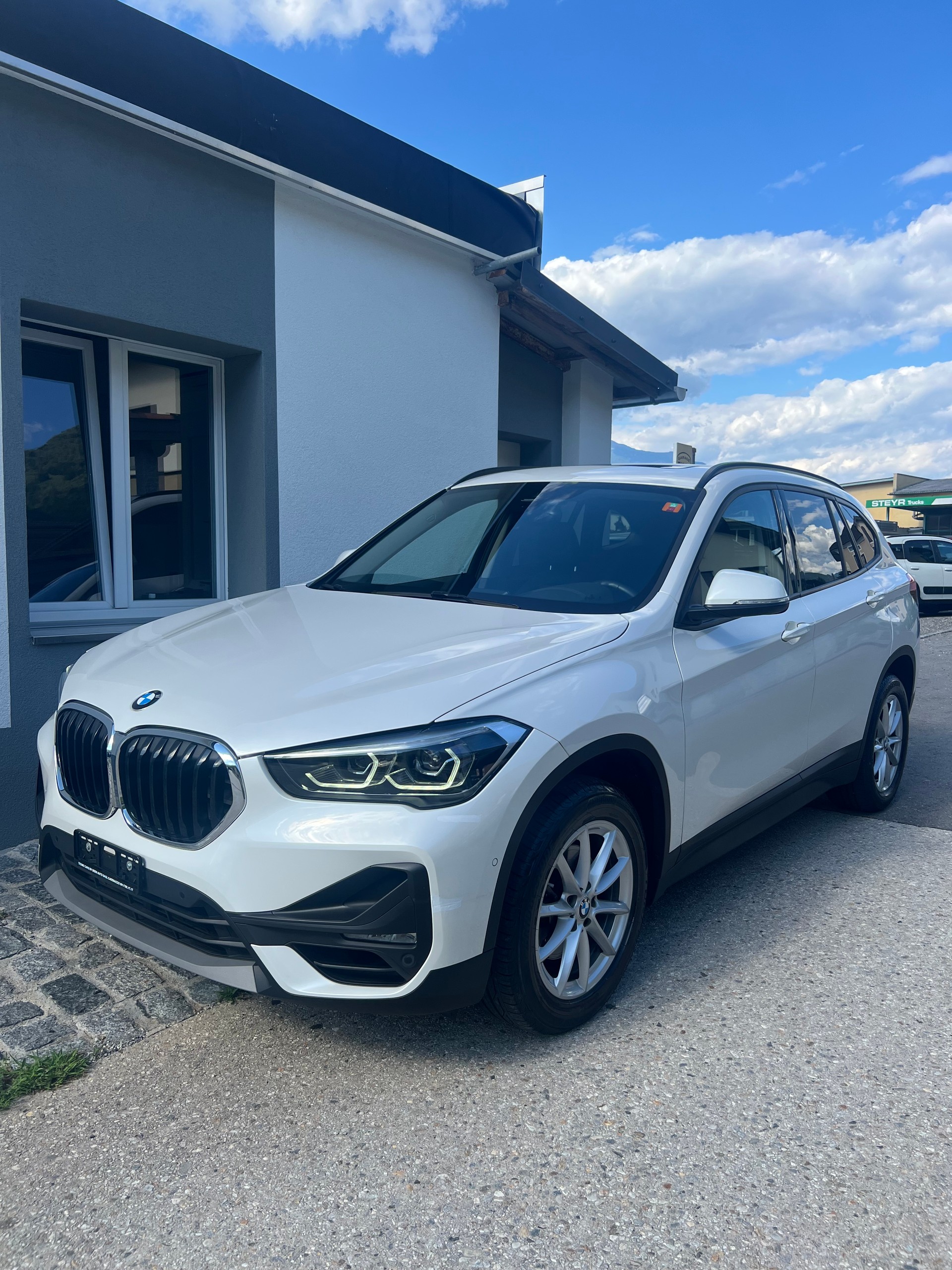 BMW X1 sDrive 18i xLine Steptronic DSK