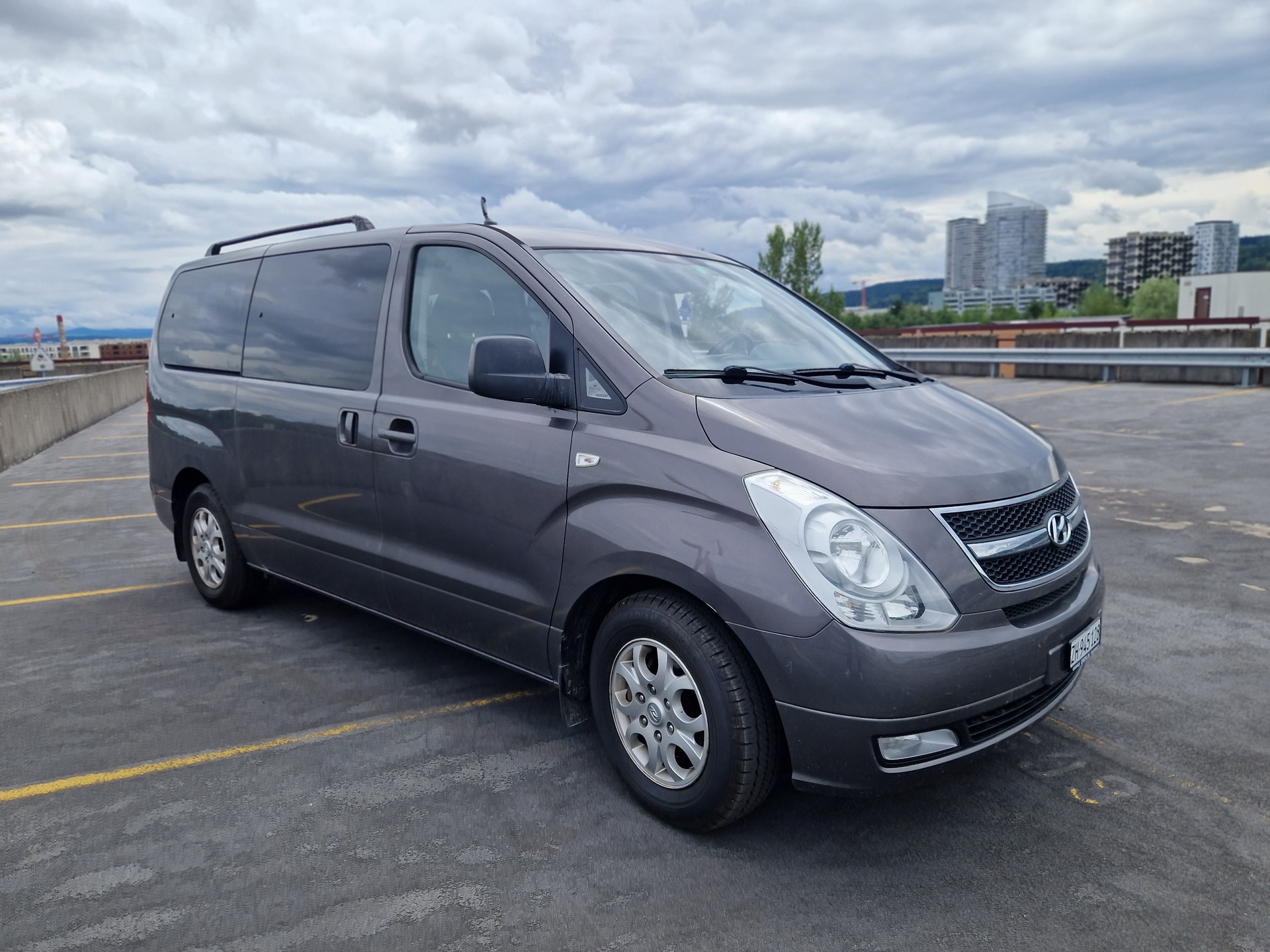 HYUNDAI H-1 People 2.5 CRDi HP
