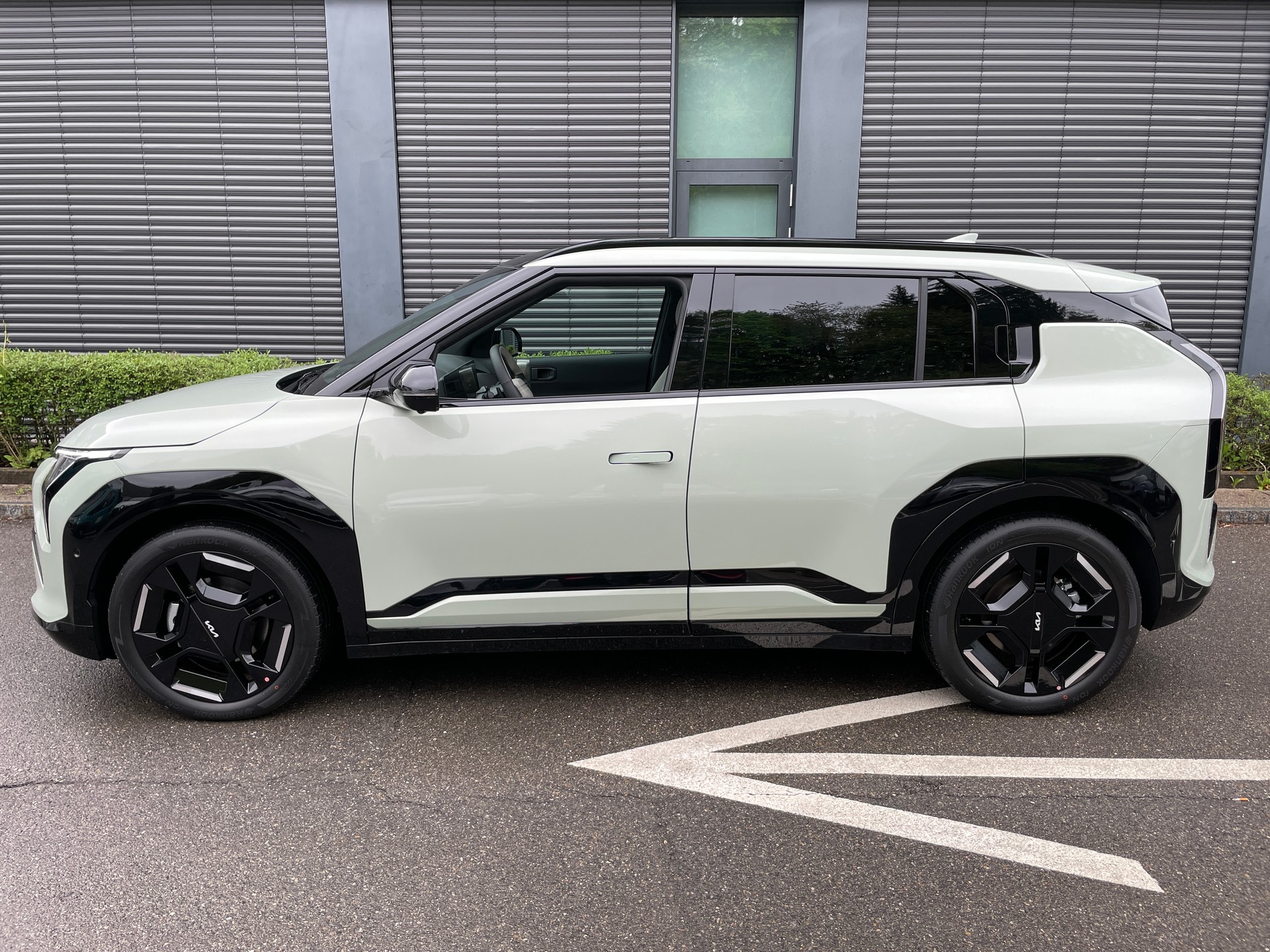 KIA EV3 81,4 kWh GT-Line Pack! Panoramadach-showroom-element-1