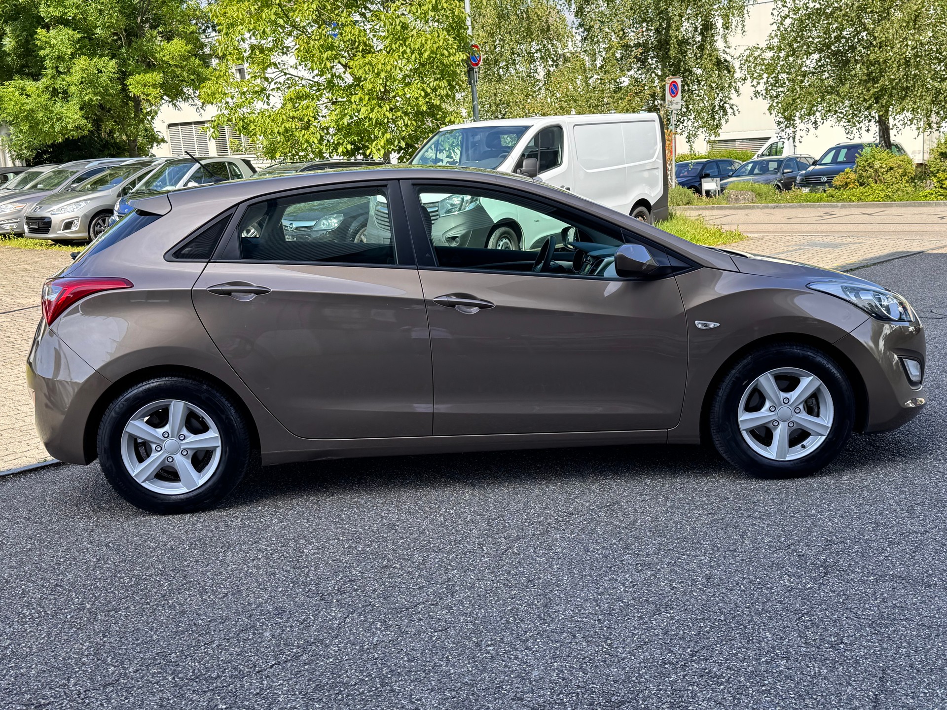 HYUNDAI i30 1.4 Active-showroom-element-1