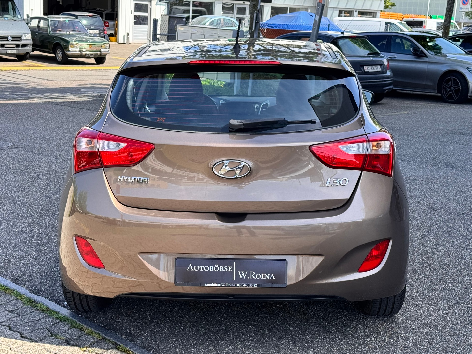 HYUNDAI i30 1.4 Active-showroom-element-3