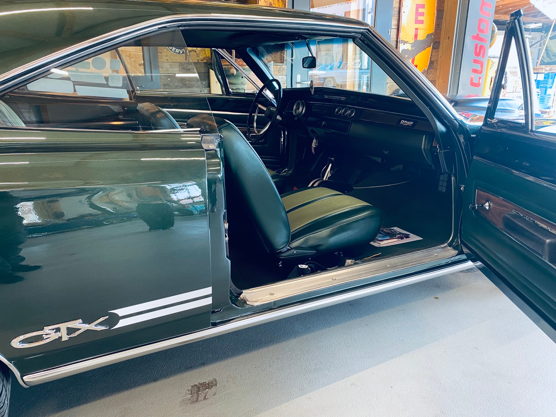 PLYMOUTH GTX-image-11