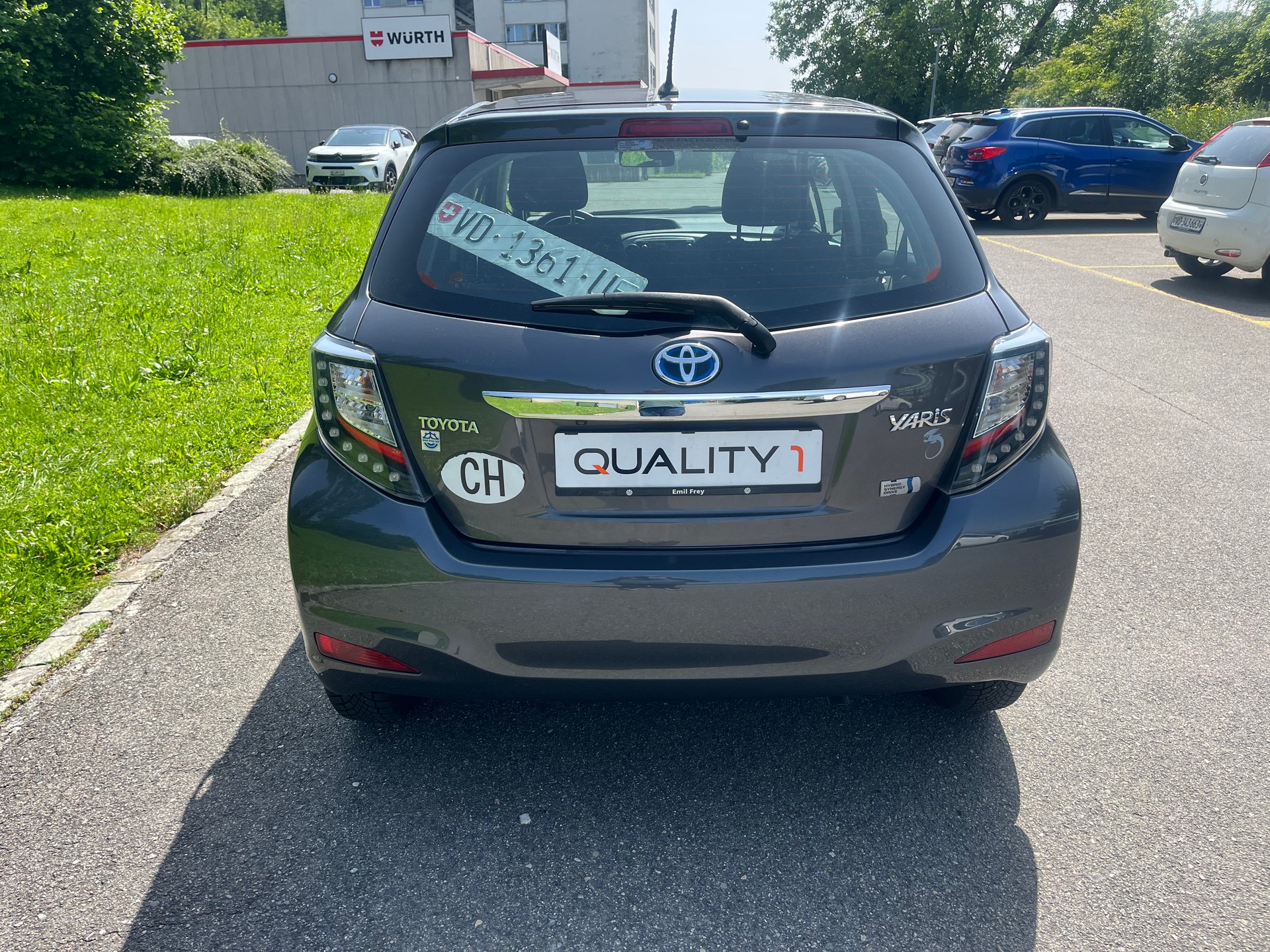 TOYOTA Yaris 1.5 VVT-i Hybrid Luna CVT-image-6