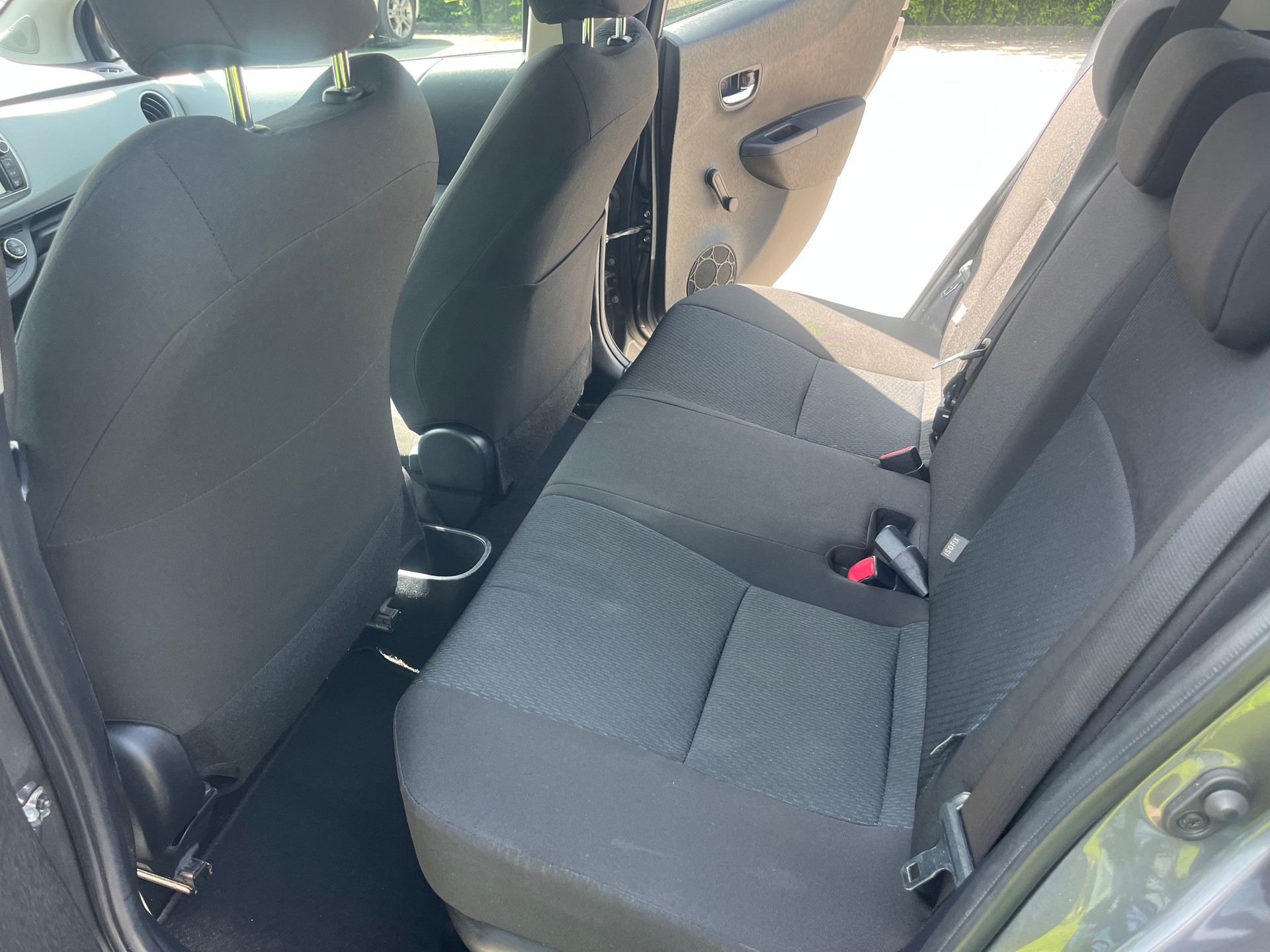 TOYOTA Yaris 1.5 VVT-i Hybrid Luna CVT-image-11