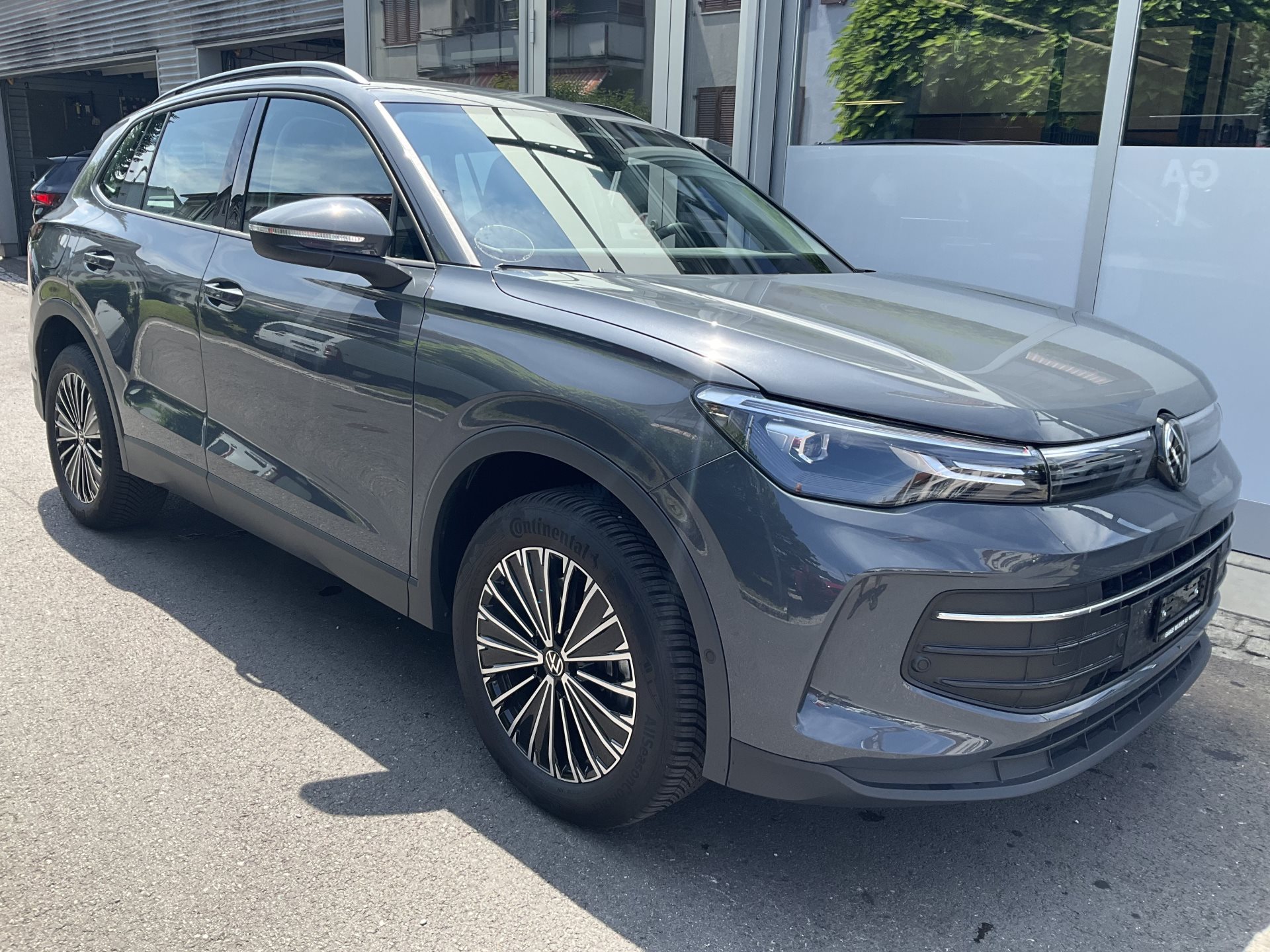 VW TIGUAN 2.0 TDI 193 PS 4MOTION *** ANHÄNGEKUPPLUNG ***-showroom-element-2