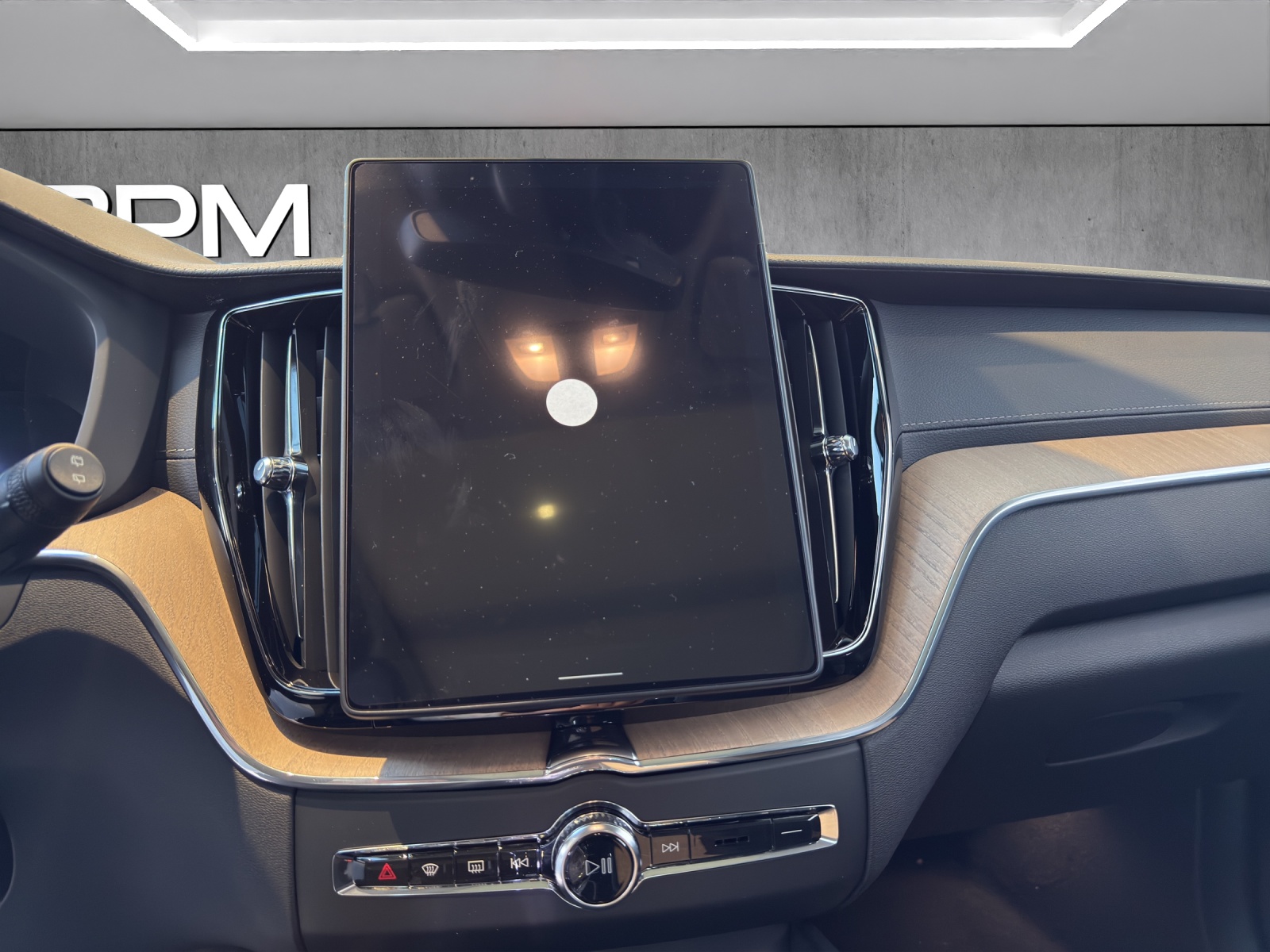 Image VOLVO XC60 XC60 B5 Benzin Mild Hybrid AWD Ultra Dark Geartronic