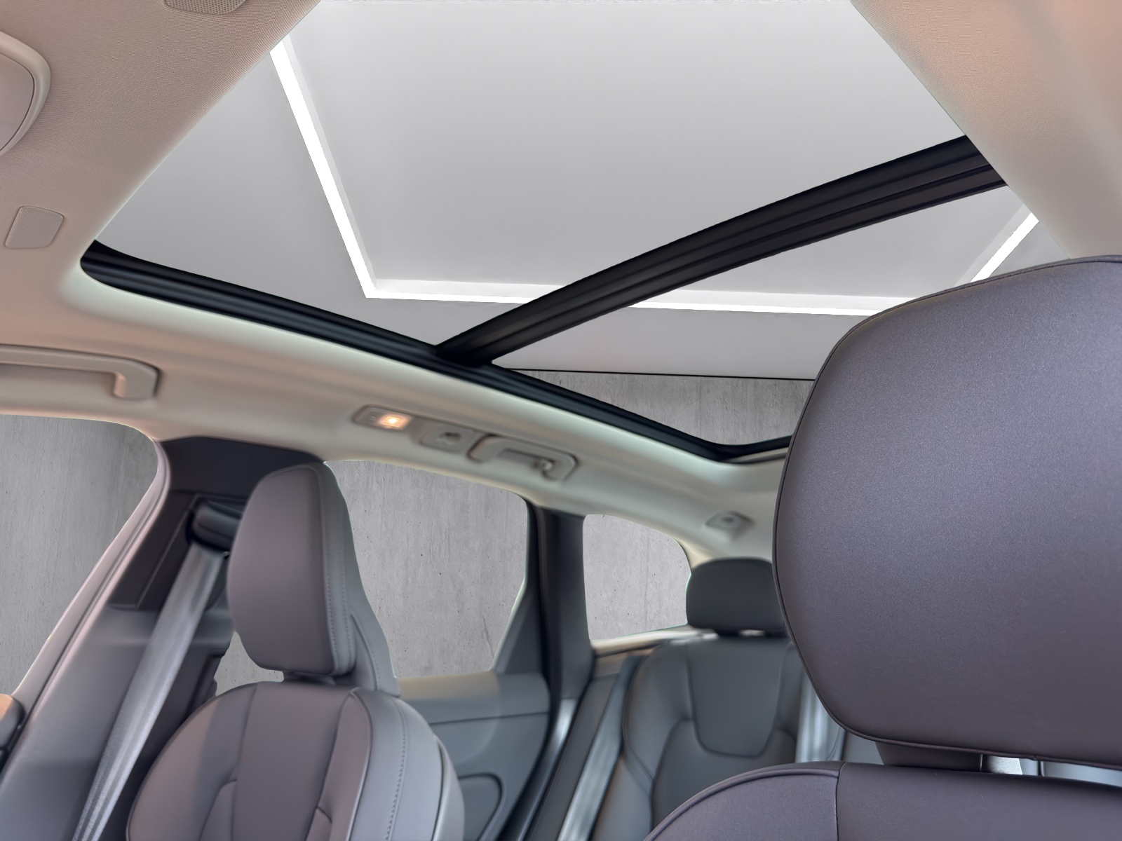 Image VOLVO XC60 XC60 B5 Benzin Mild Hybrid AWD Ultra Dark Geartronic