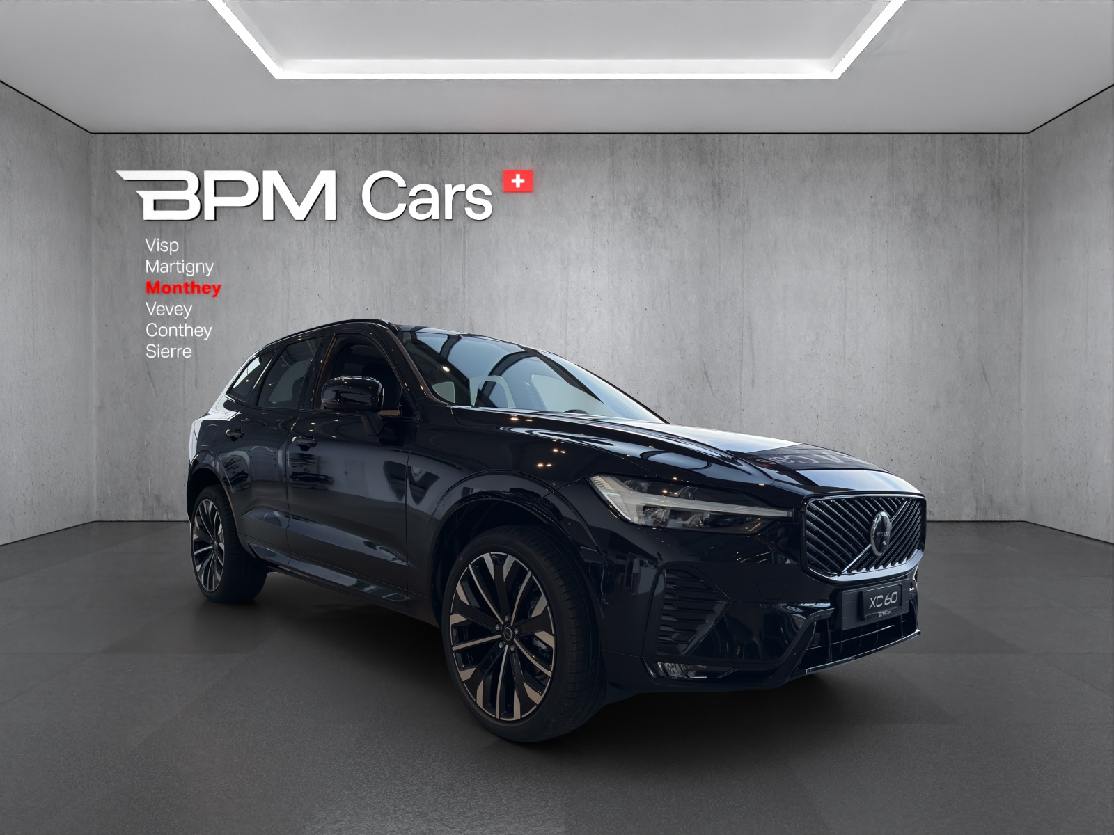 Image VOLVO XC60 XC60 B5 Benzin Mild Hybrid AWD Ultra Dark Geartronic