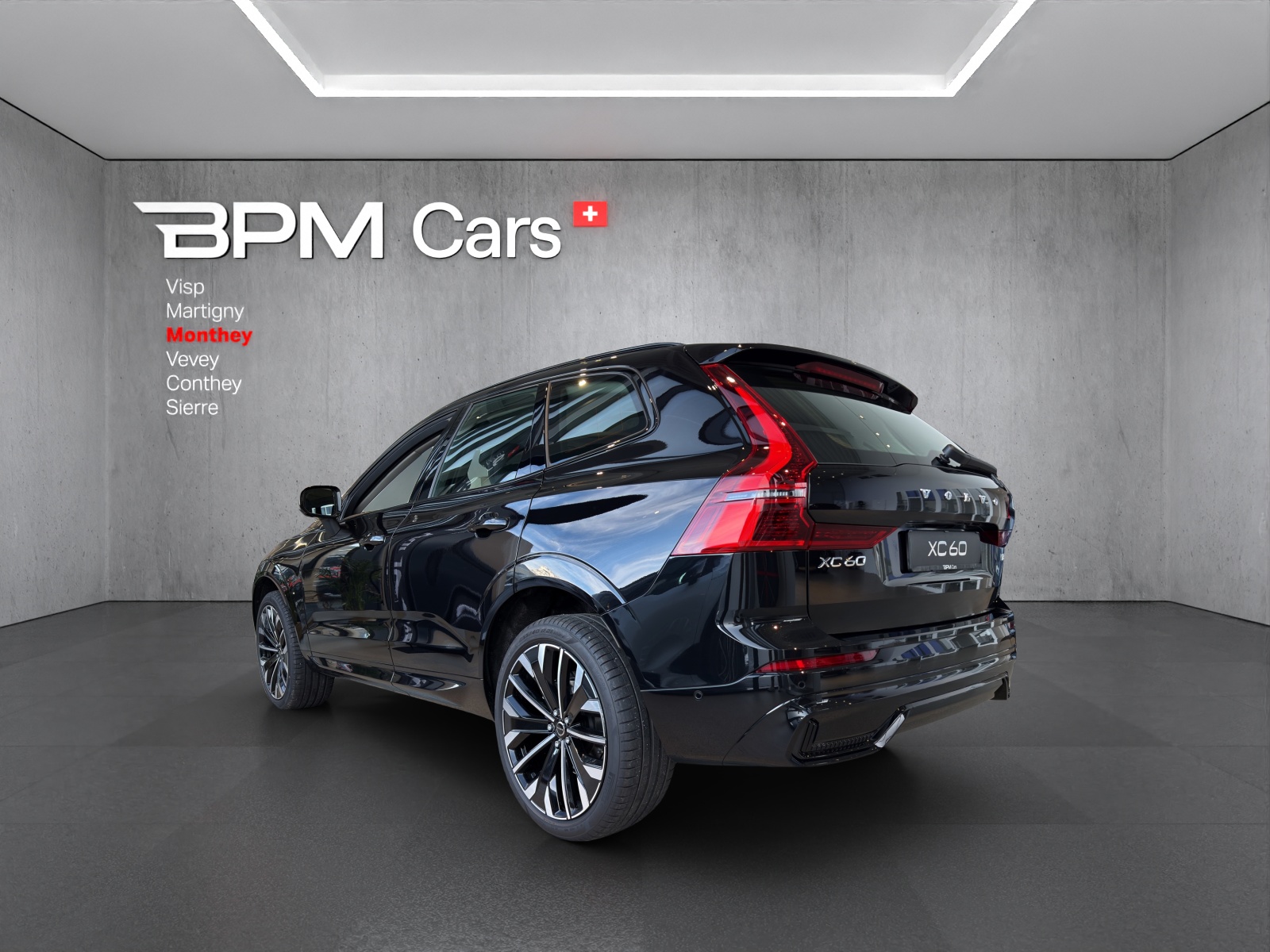 Image VOLVO XC60 XC60 B5 Benzin Mild Hybrid AWD Ultra Dark Geartronic