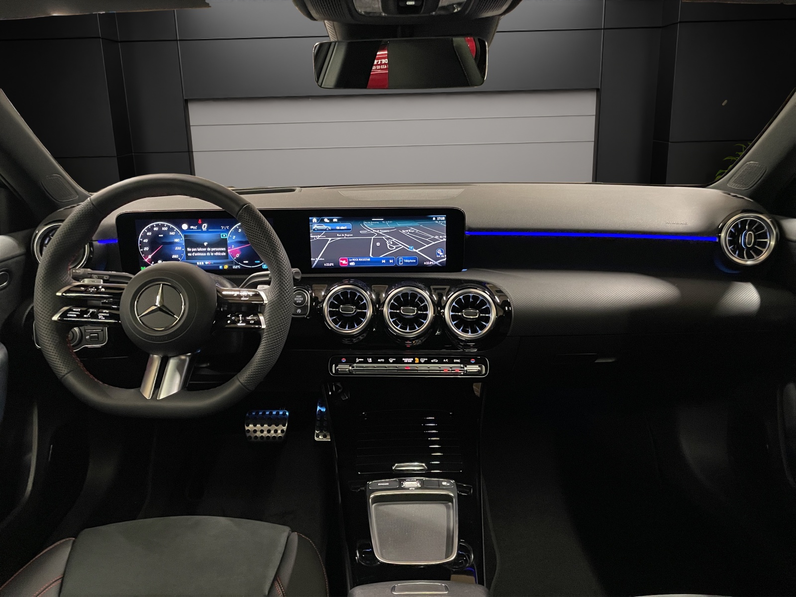 Image MERCEDES-BENZ A-220 A 220 4Matic 8G-DCT