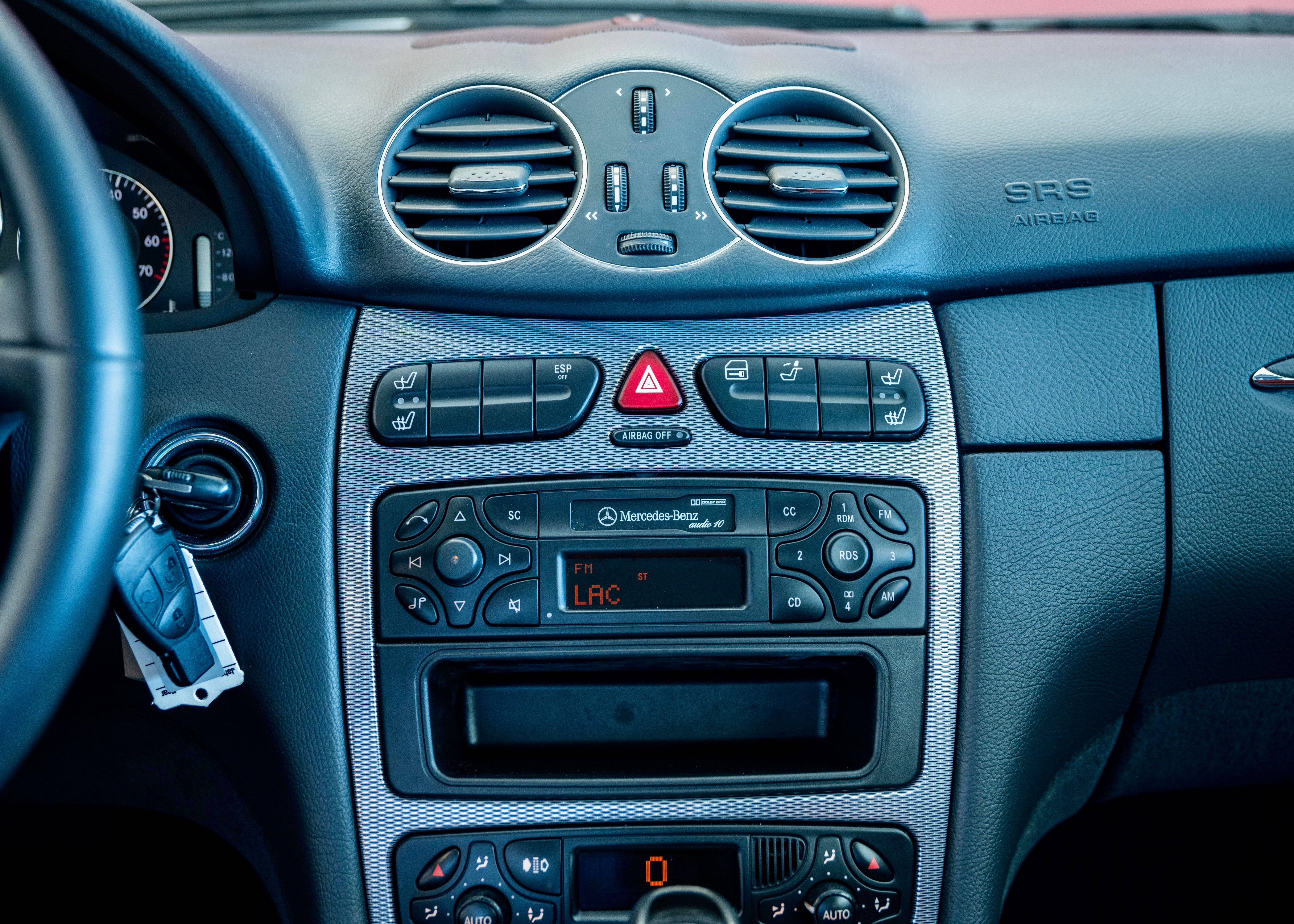 Image MERCEDES-BENZ CLK-500 CLK 500 AMG Styling Package (2nd hand, full Mercedes history)