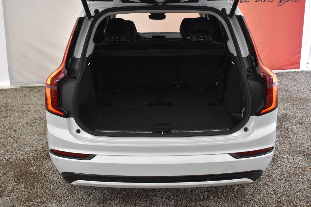 VOLVO XC90 2.0 T8 TE Ultra Dark eAWD-image-6