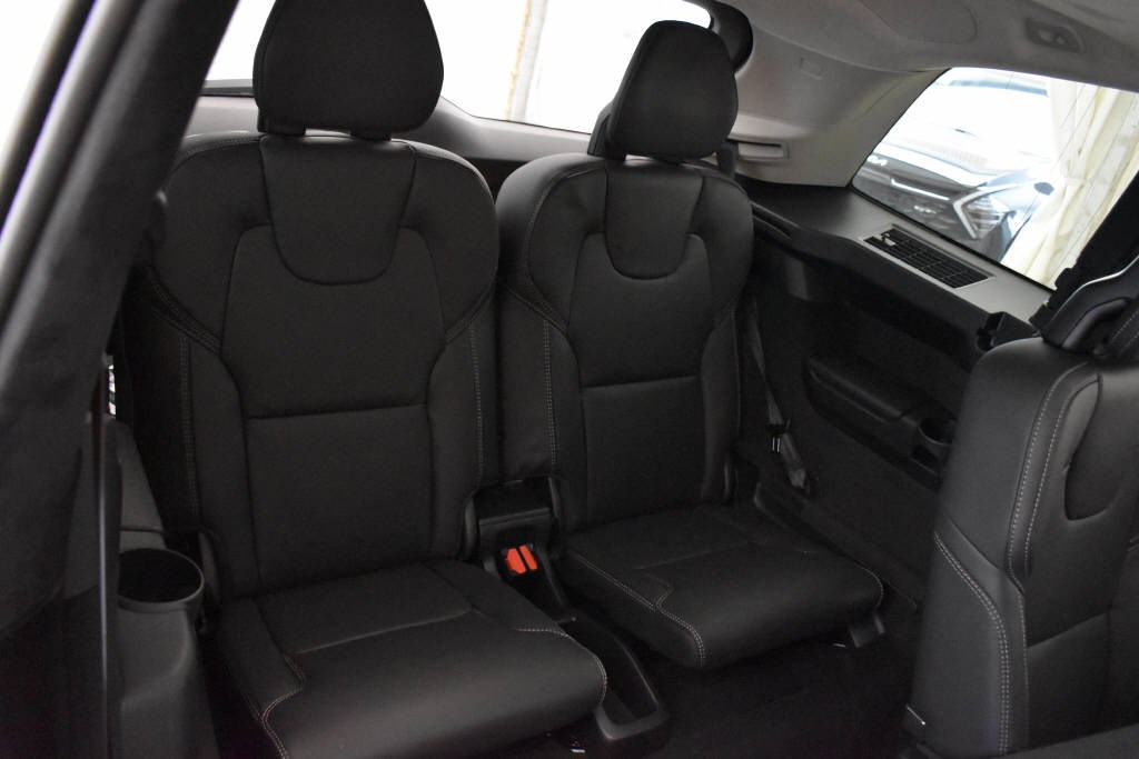 VOLVO XC90 2.0 T8 TE Ultra Dark eAWD-image-8