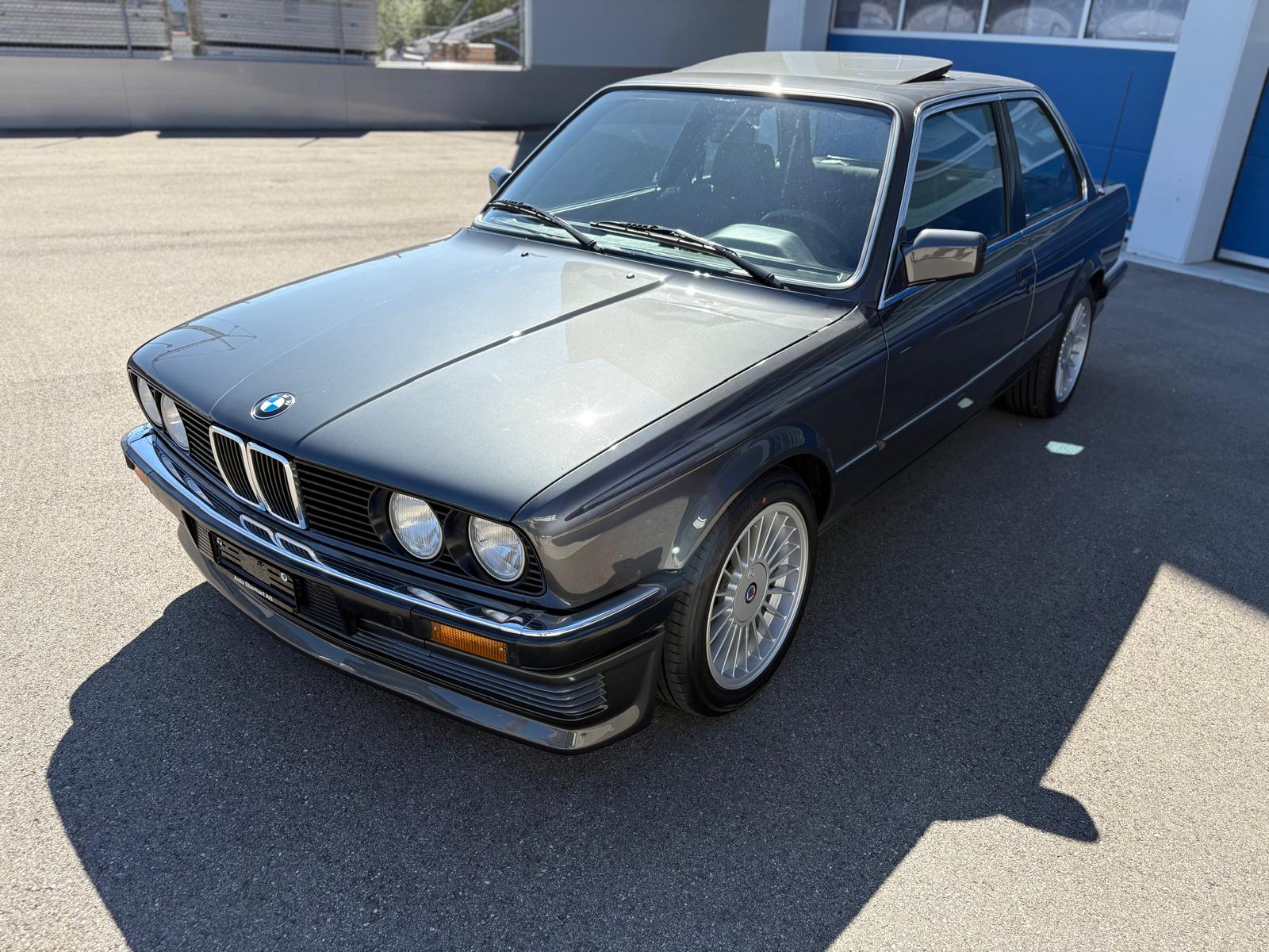 BMW 323i (Limousine) BMW BMW 323i (Limousine)