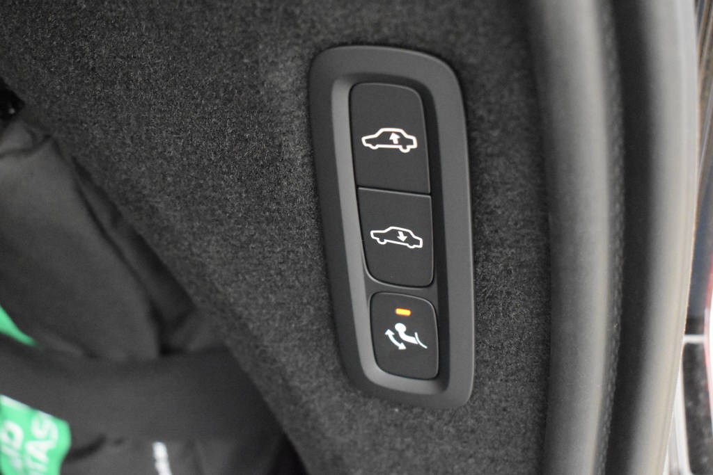 VOLVO XC90 2.0 T8 TE Ultra Dark eAWD-image-7