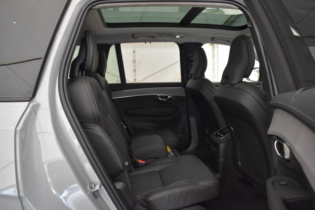VOLVO XC90 2.0 T8 TE Ultra Dark eAWD-image-9
