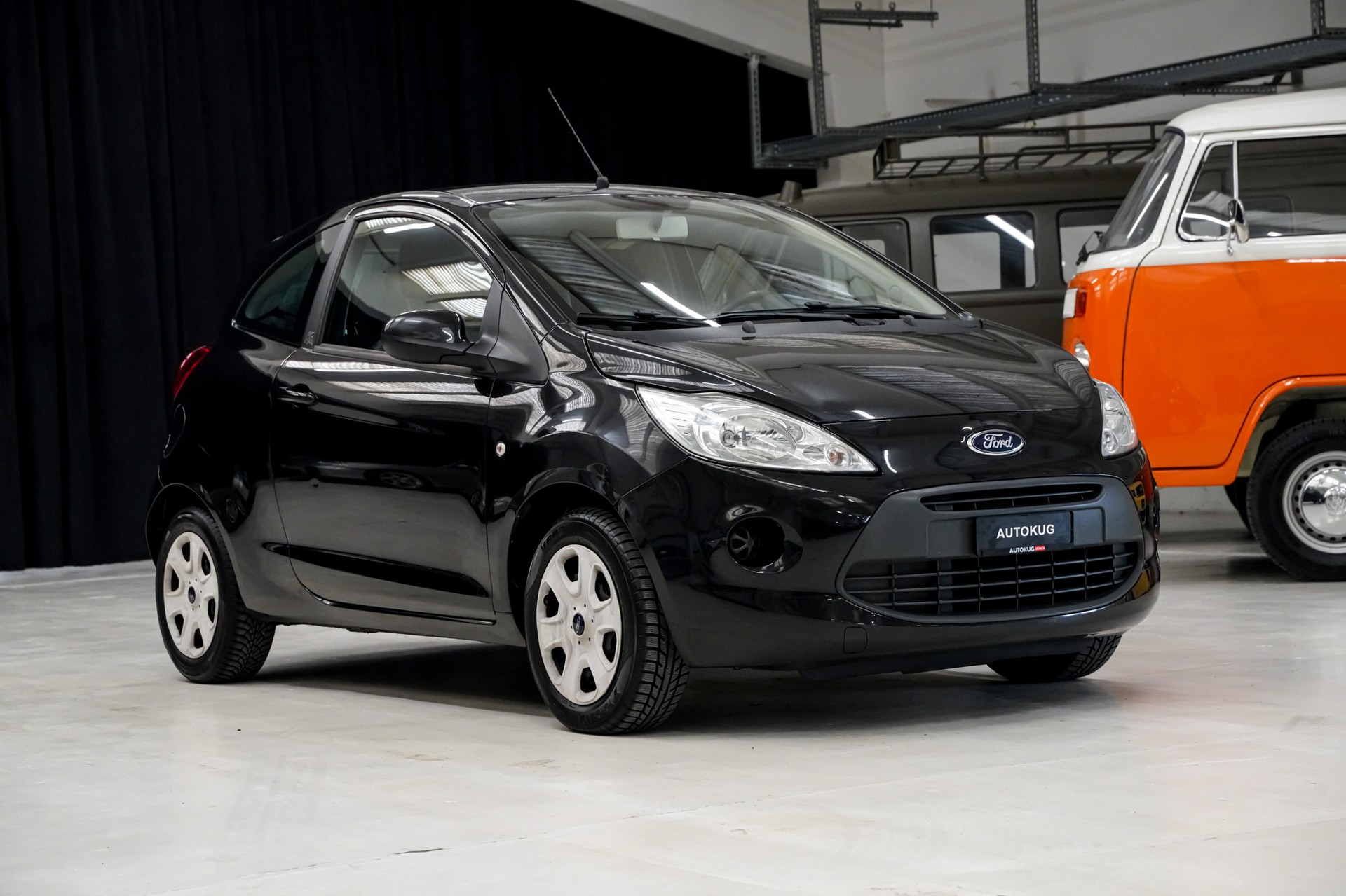 FORD KA 1.25 Titanium-showroom-element-2