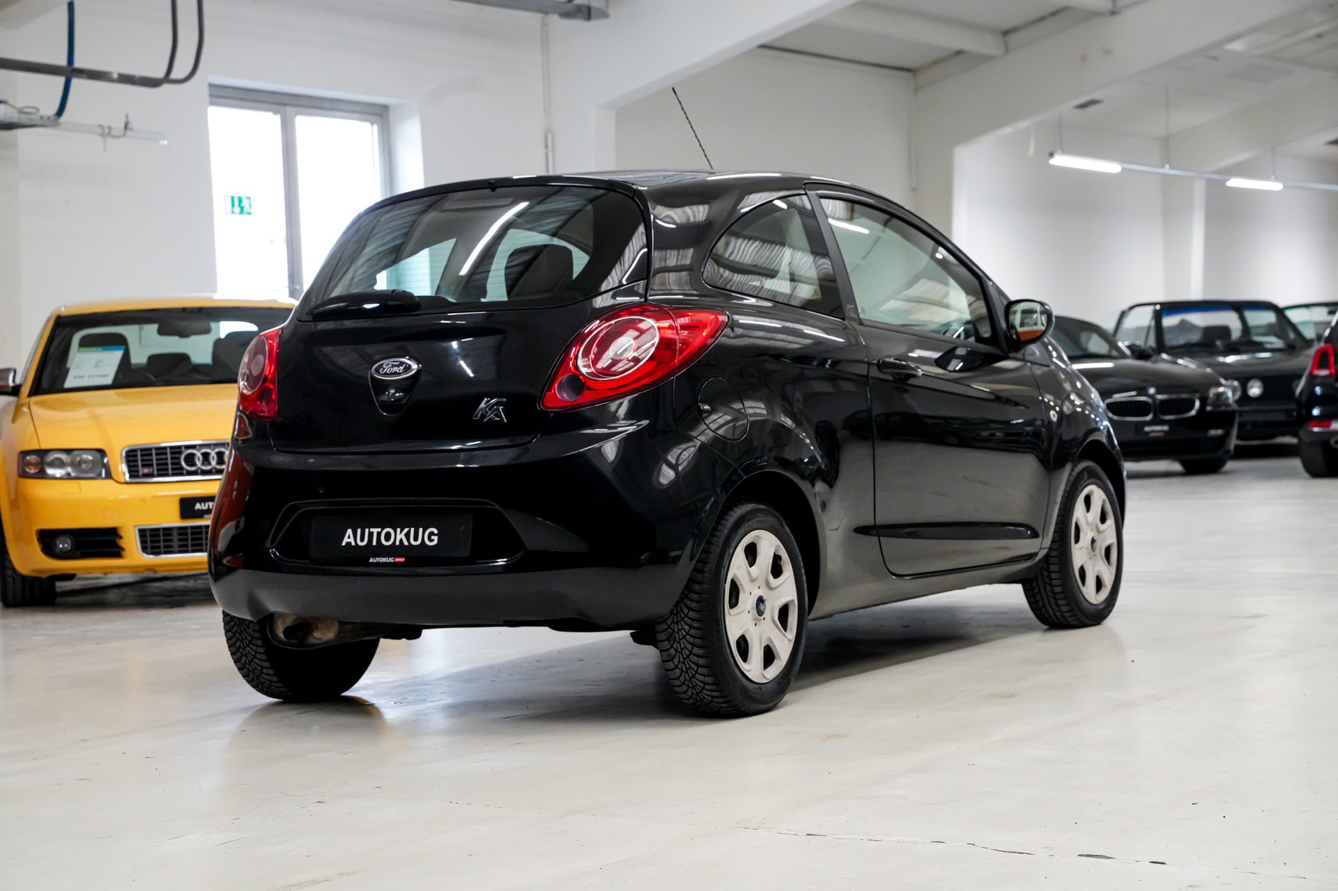 FORD KA 1.25 Titanium-showroom-element-3
