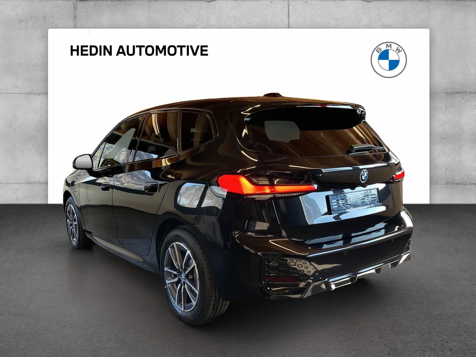 BMW 225 Active Tourer 225e xDrive paddles Active Tourer-showroom-element-3