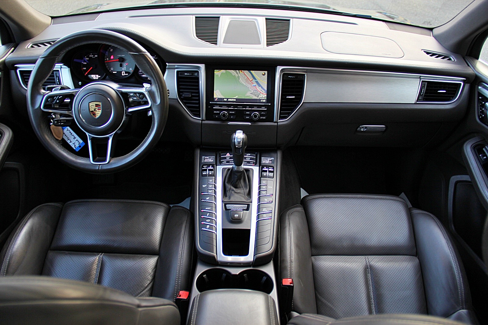 PORSCHE Macan S Diesel PDK-image-9