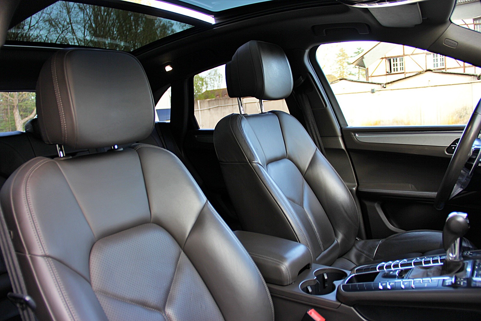 PORSCHE Macan S Diesel PDK-image-12