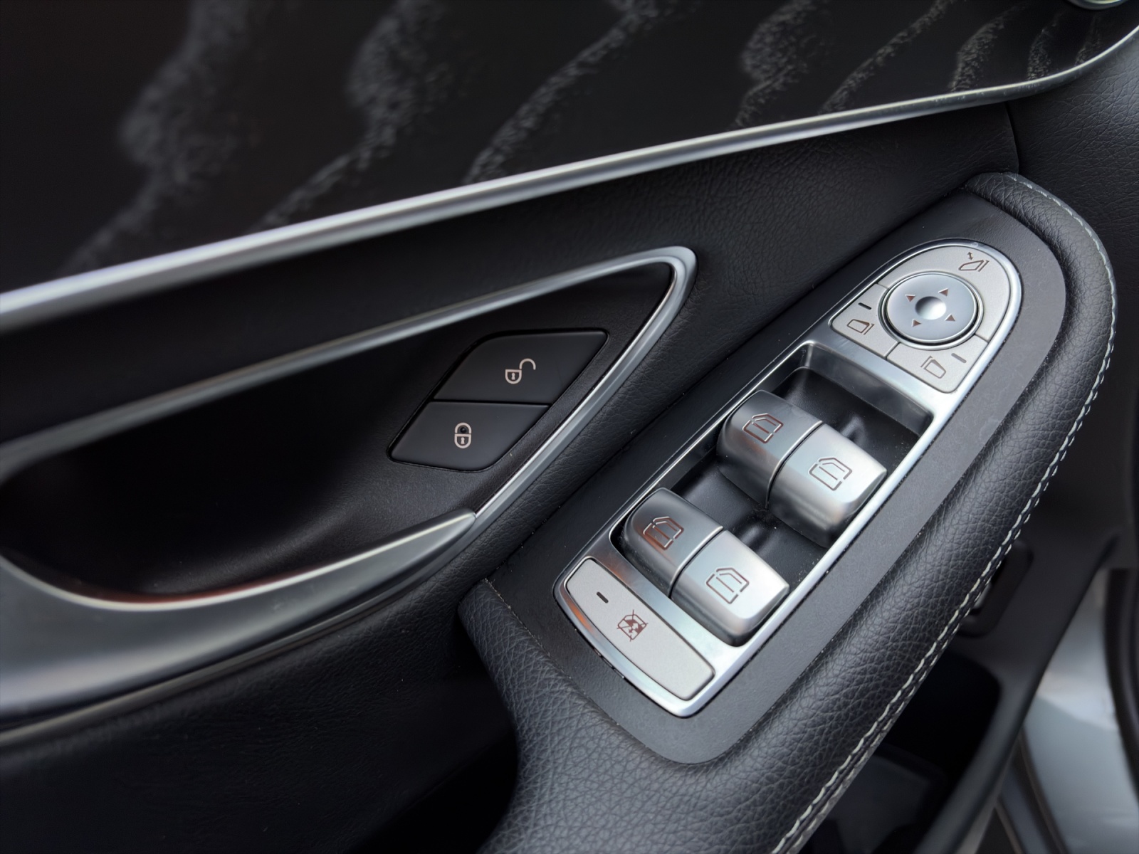 Image MERCEDES-BENZ GLC-250 GLC 250 AMG Line 4Matic