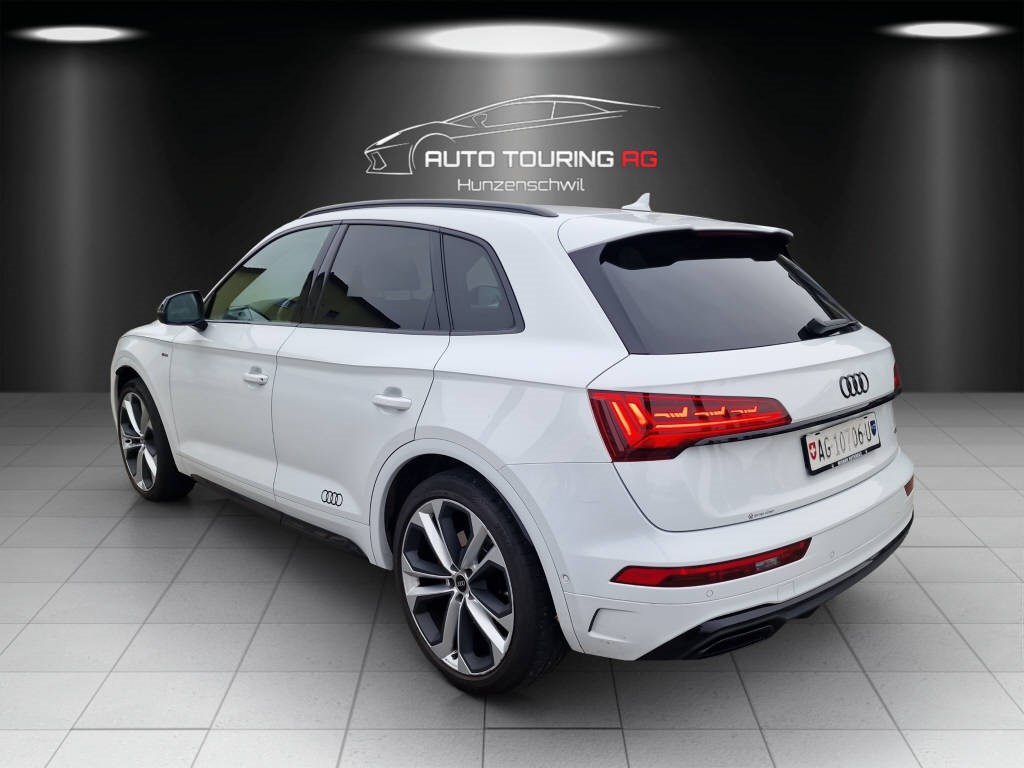 AUDI Q5 2.0 45 TFSI S Line quattro S-Tronic-image-4