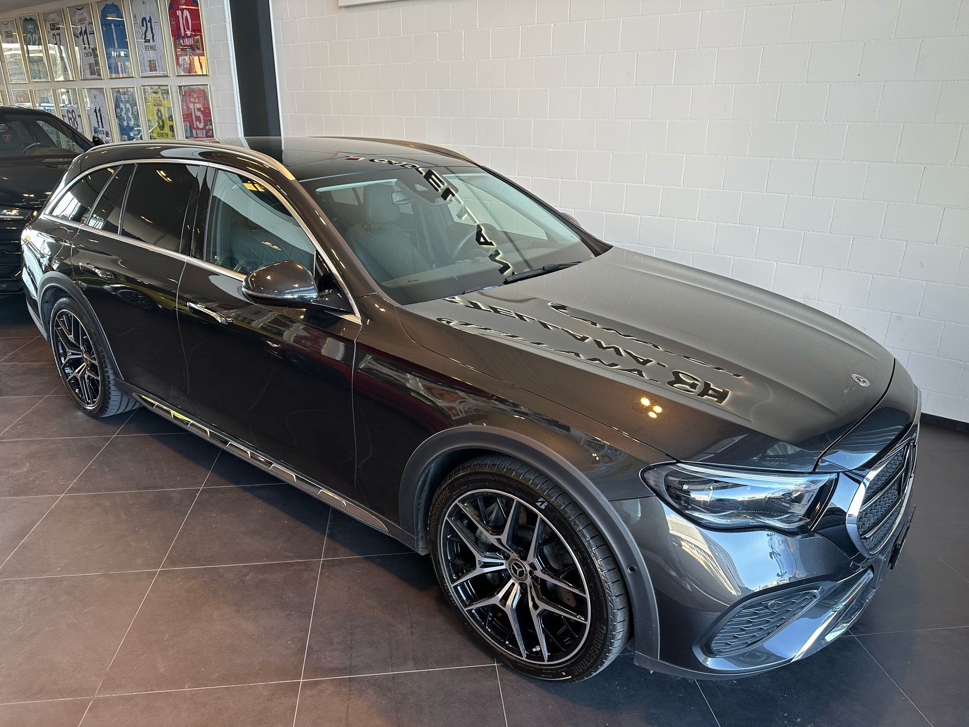 MERCEDES-BENZ E 300 de All-Terrain 4M-showroom-element-2