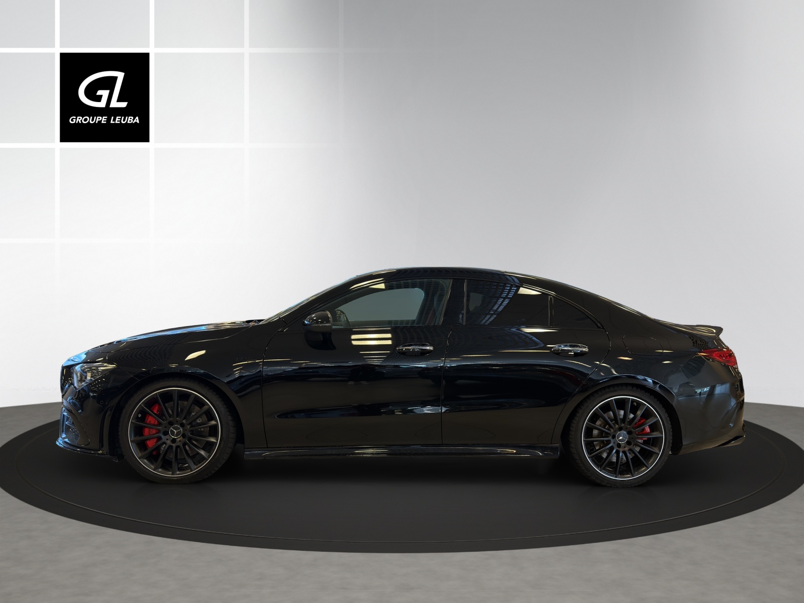 MERCEDES-BENZ CLA 35 AMG 4Matic-showroom-element-2