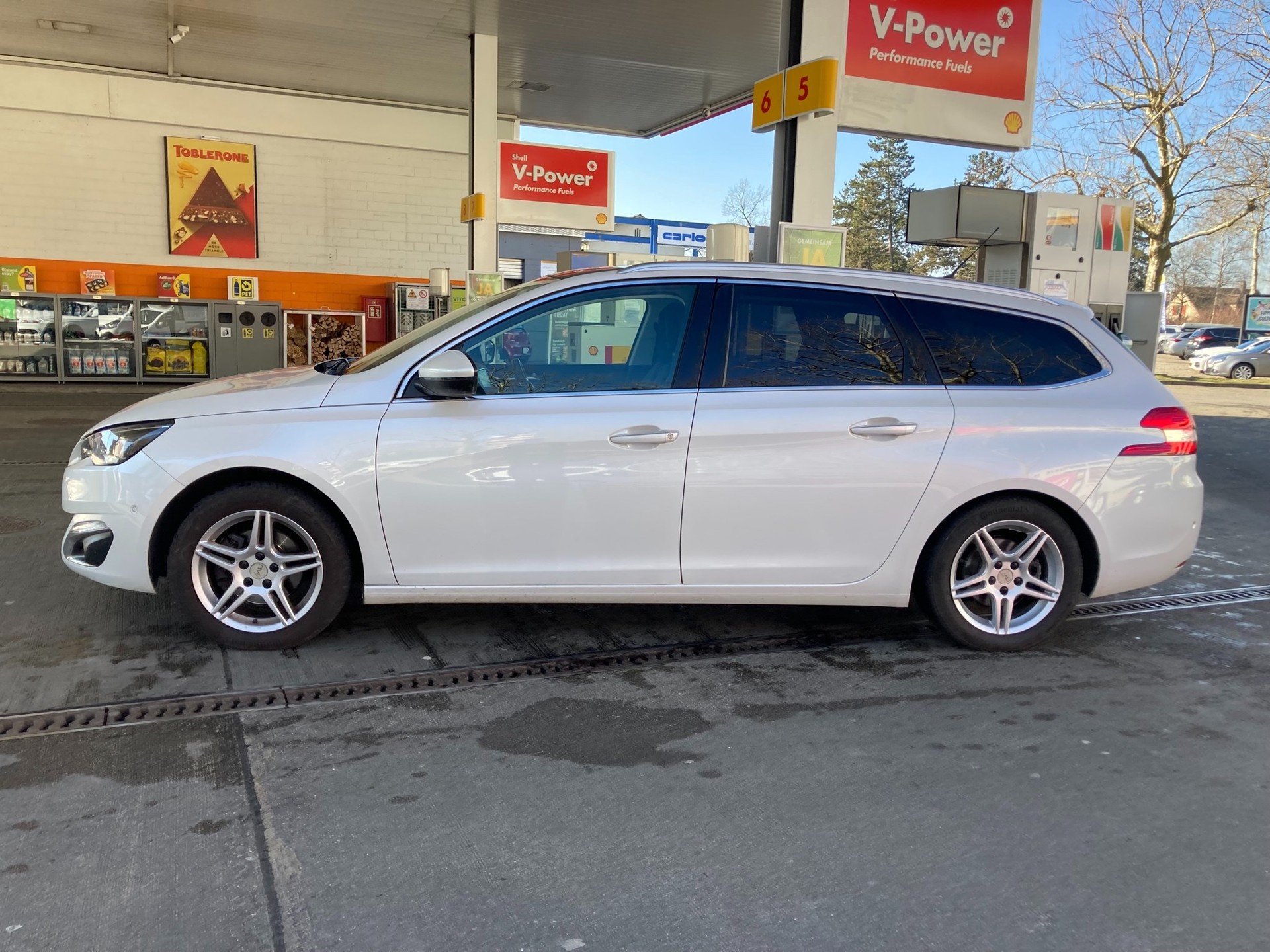 PEUGEOT 308 SW 1.2 THP Féline-image-12