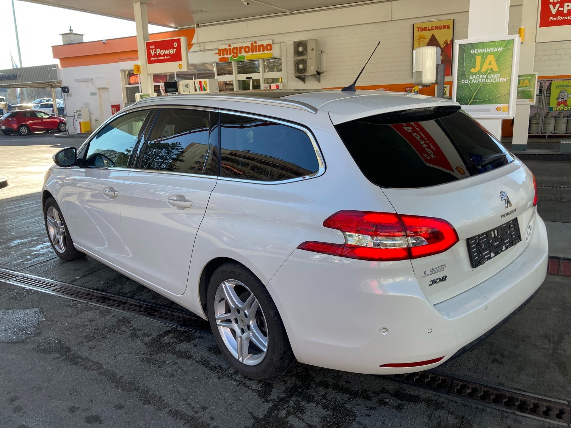 PEUGEOT 308 SW 1.2 THP Féline-image-13
