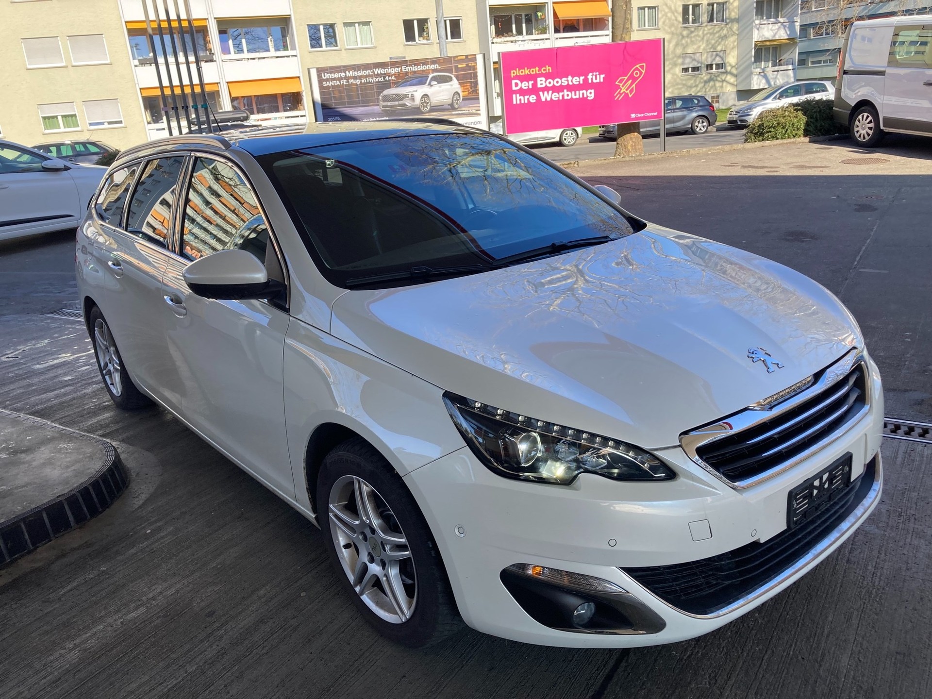 PEUGEOT 308 SW 1.2 THP Féline-image-4