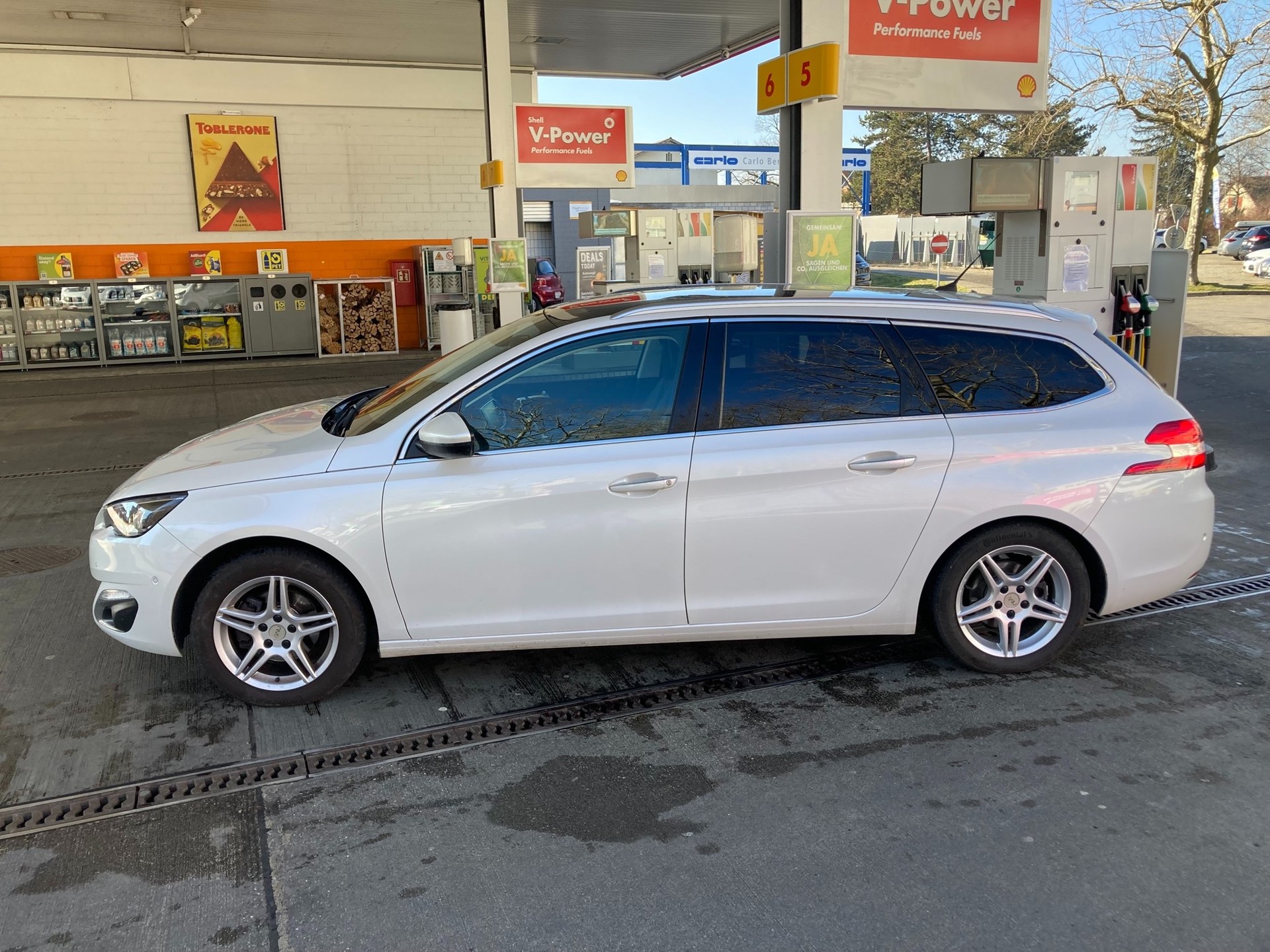 PEUGEOT 308 SW 1.2 THP Féline-image-5