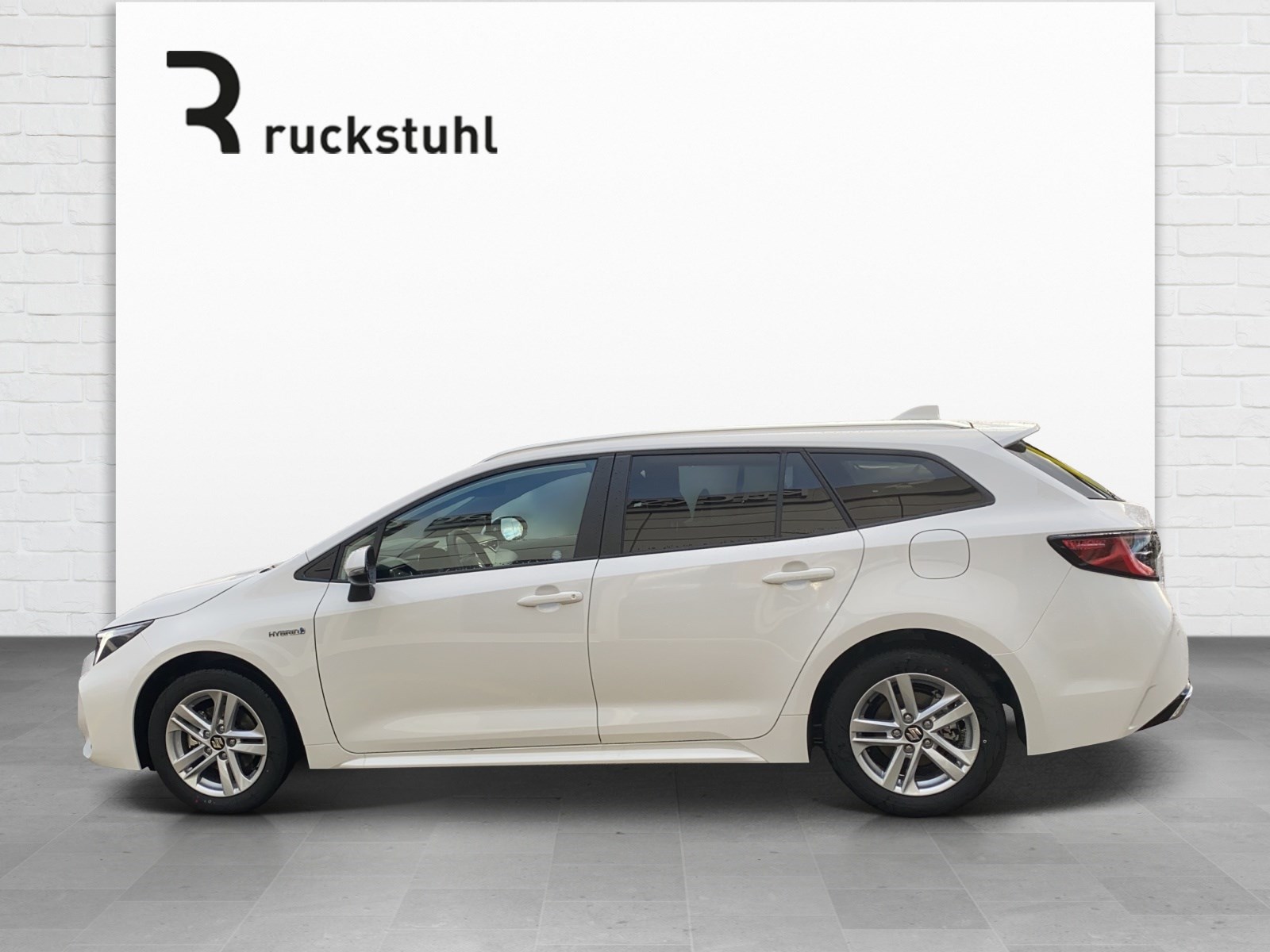 SUZUKI Swace 1.8 Compact Top Hybrid-showroom-element-2