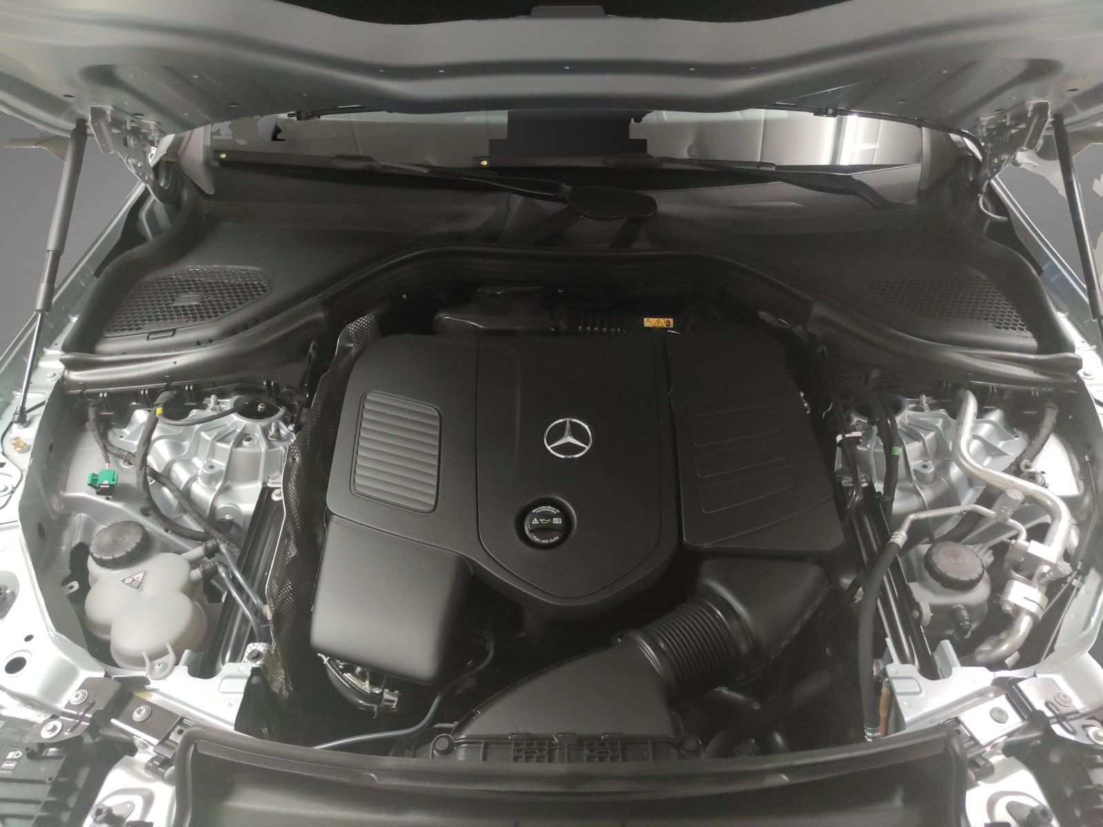 MERCEDES-BENZ GLC 400 e AMG Line 4Matic Coupé-image-8