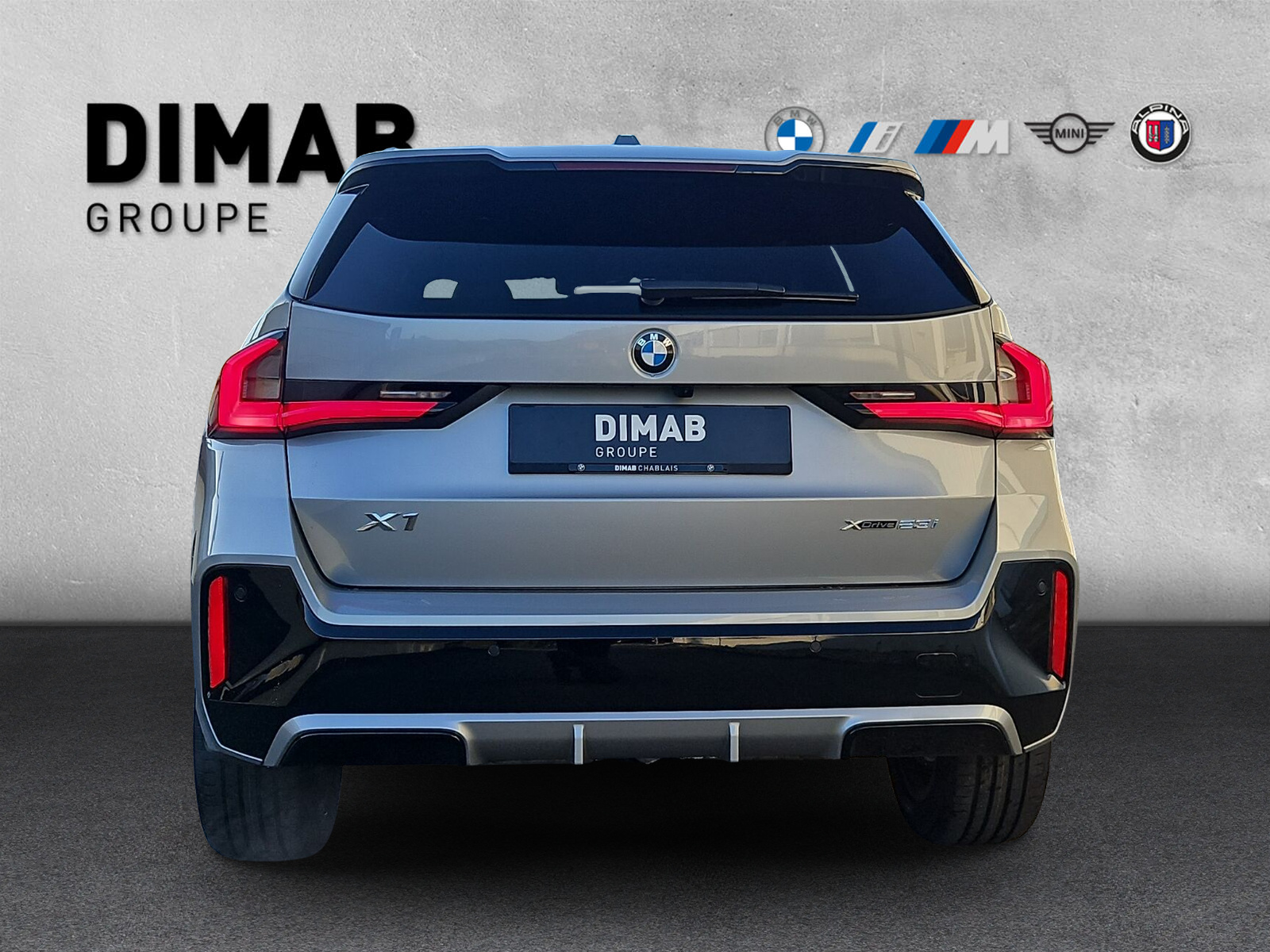 BMW X1 xDrive 23i 48V M Sport-showroom-element-3
