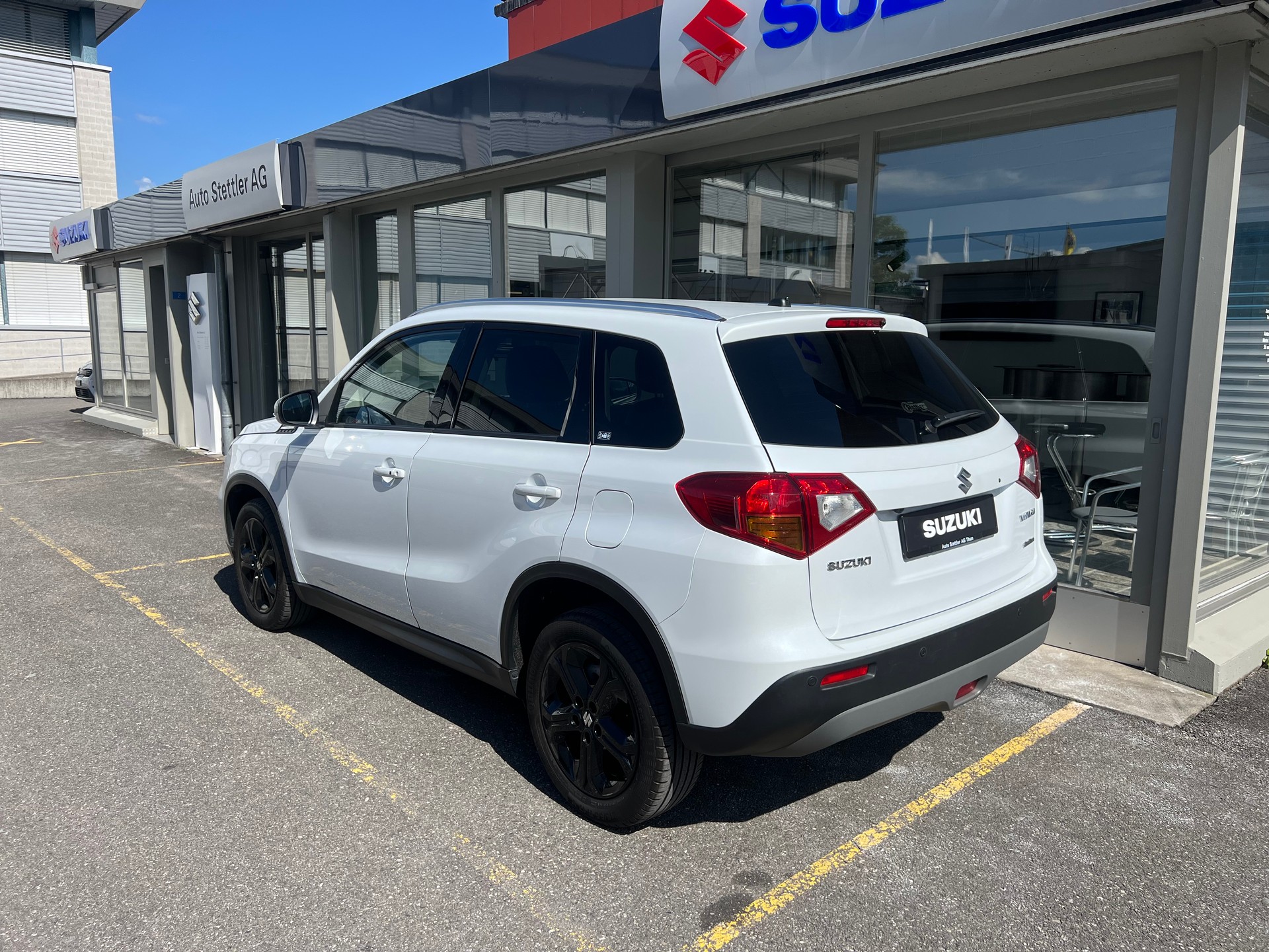 SUZUKI Vitara 1.4 Boosterjet Compact Top Automatic-showroom-element-2