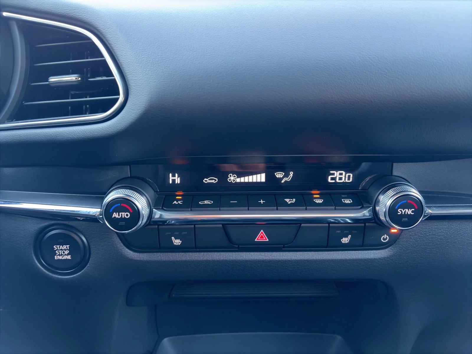 Image MAZDA CX-30 CX-30 SKYACTIV-X 186 M Hybrid Homura AWD AT