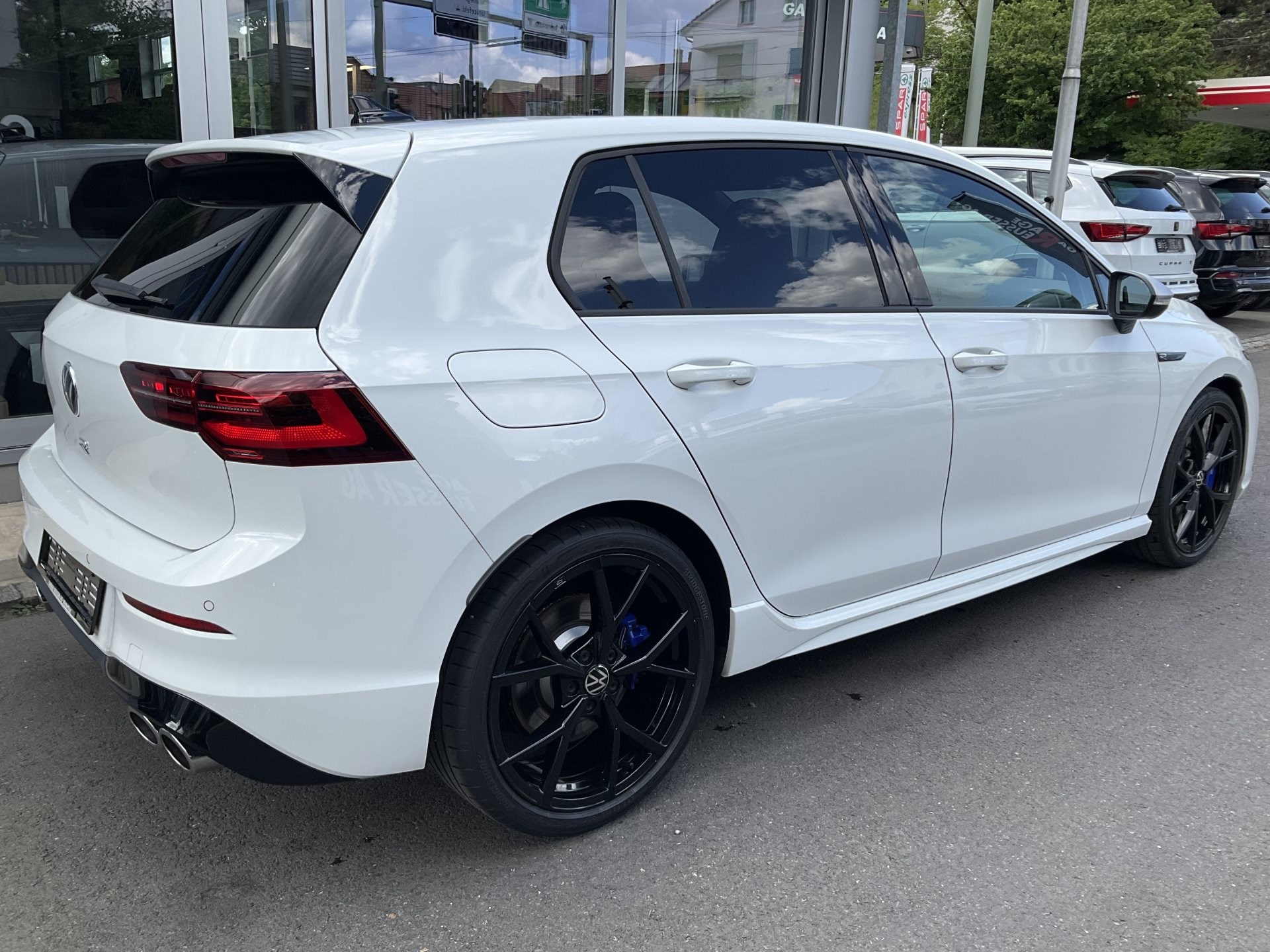 VW GOLF R 4MOTION *** TOP ZUSTAND => NUR 9500KM ***-showroom-element-3