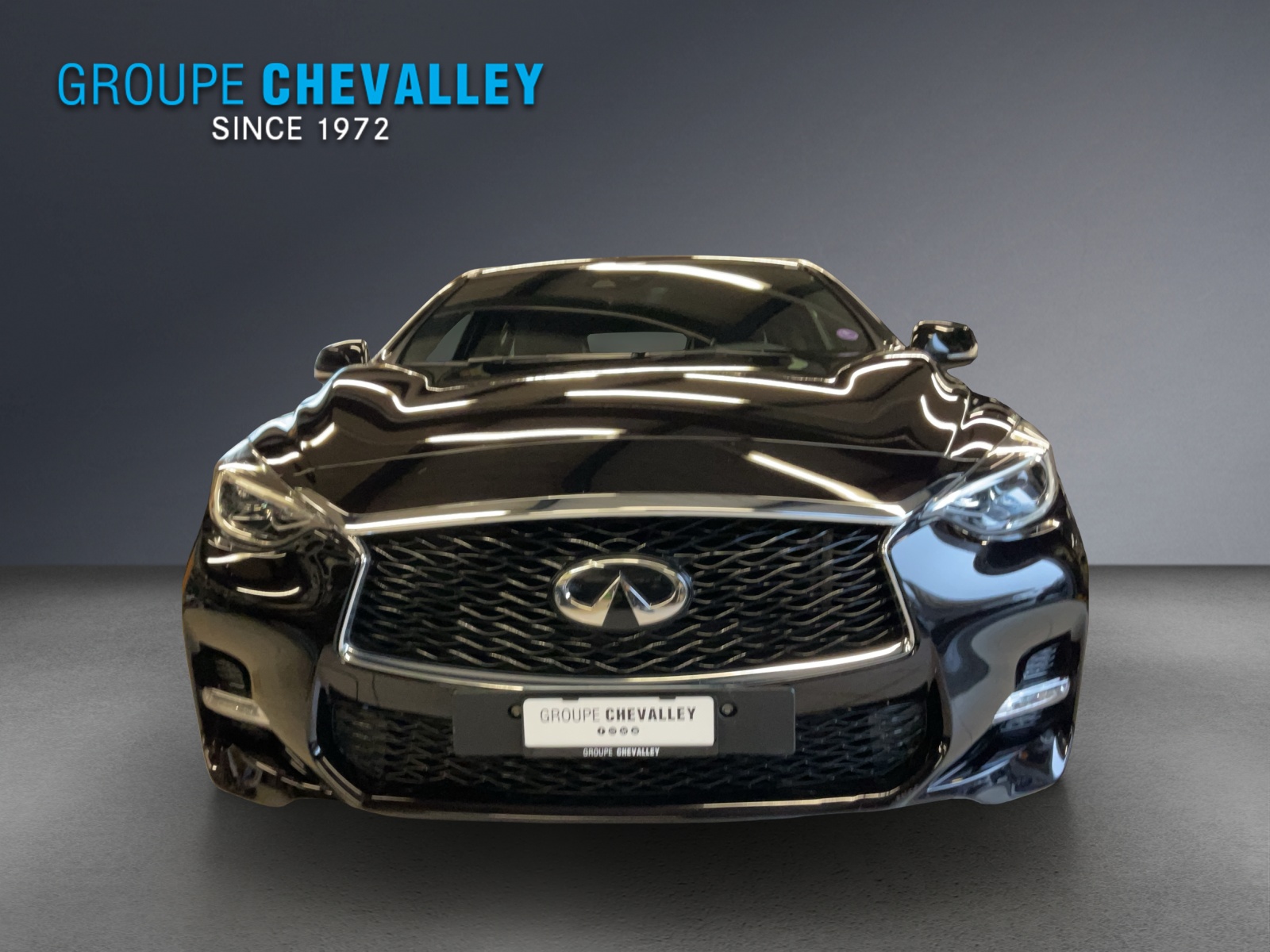 INFINITI Q30 2.0t Sport AWD-image-1