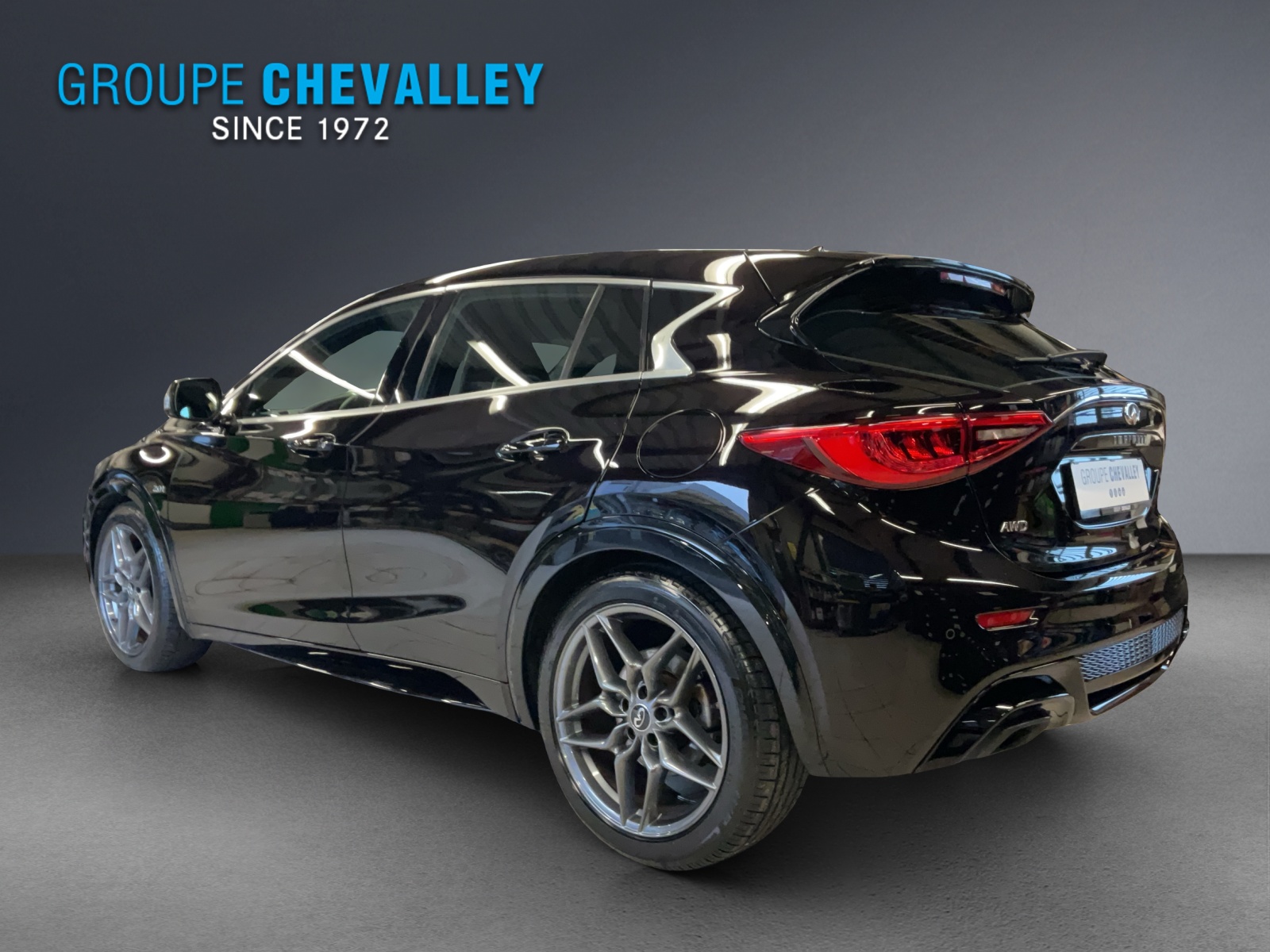 INFINITI Q30 2.0t Sport AWD-image-3