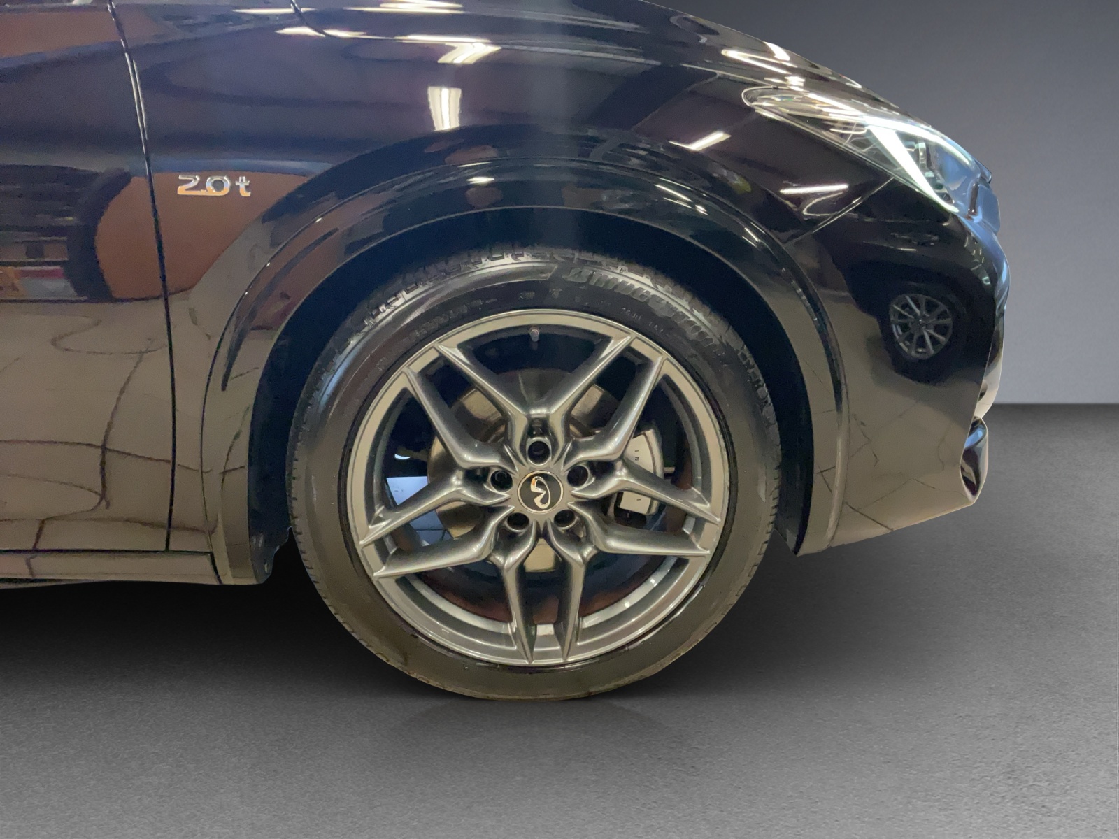 INFINITI Q30 2.0t Sport AWD-image-11