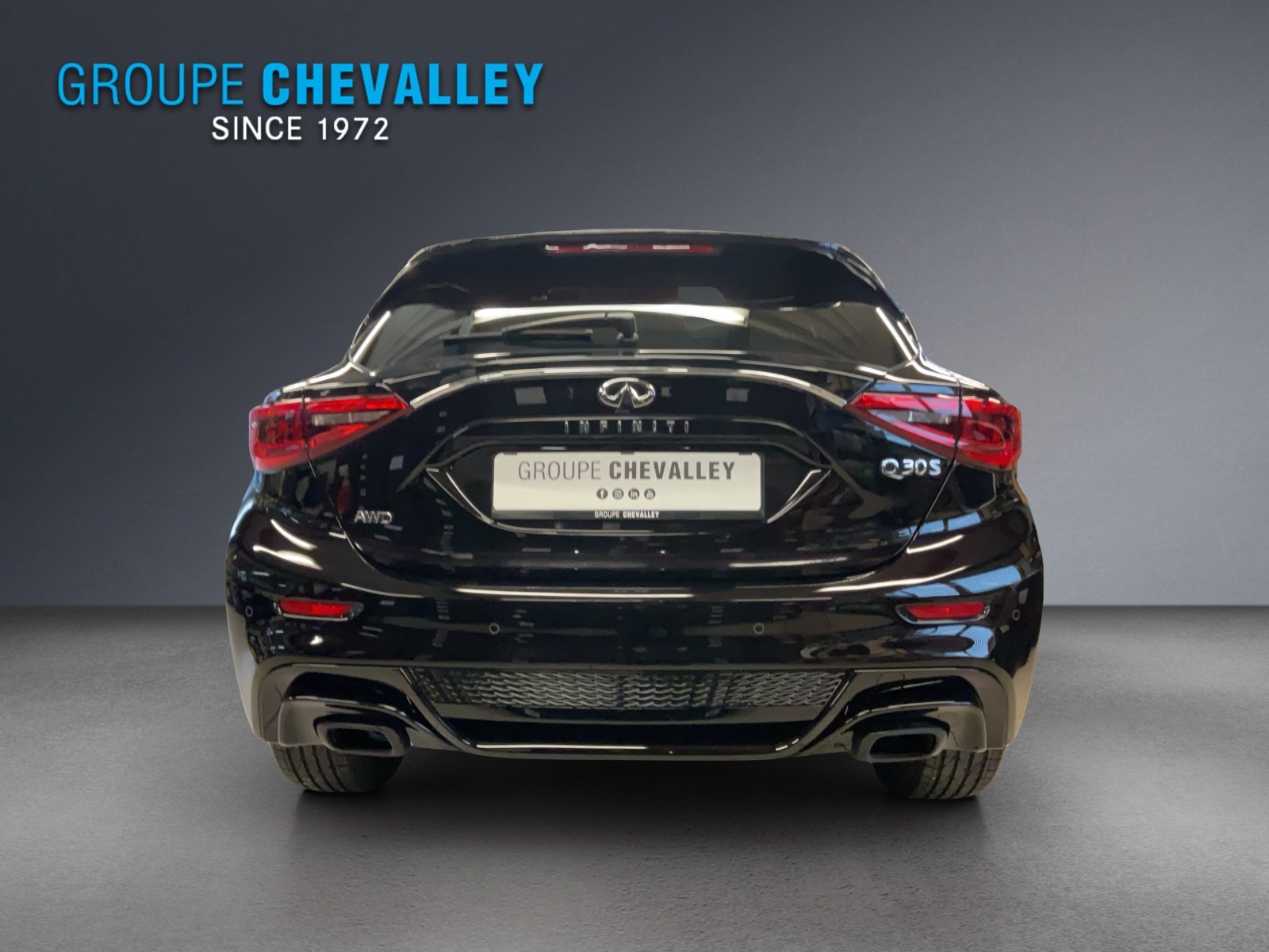 INFINITI Q30 2.0t Sport AWD-image-4