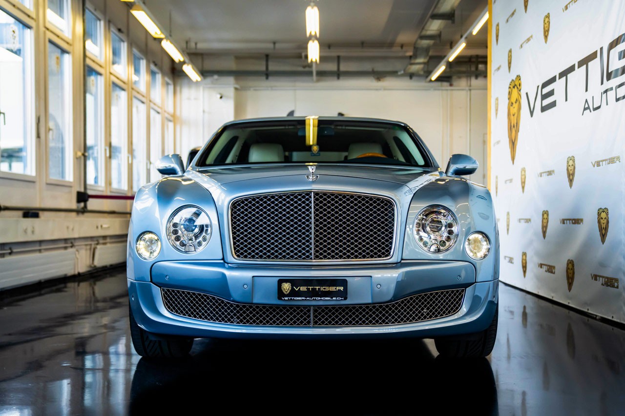 BENTLEY Mulsanne-showroom-element-1