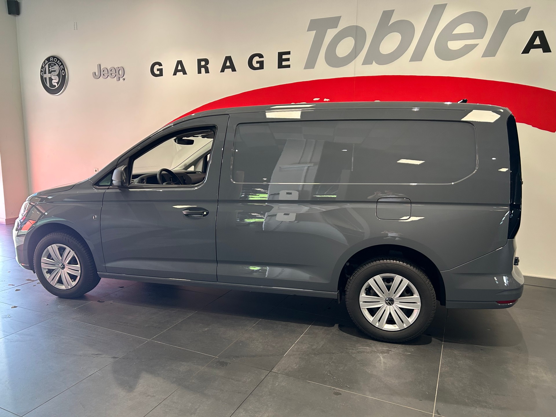 VW Caddy Cargo 1.5TSI Maxi DSG-image-9