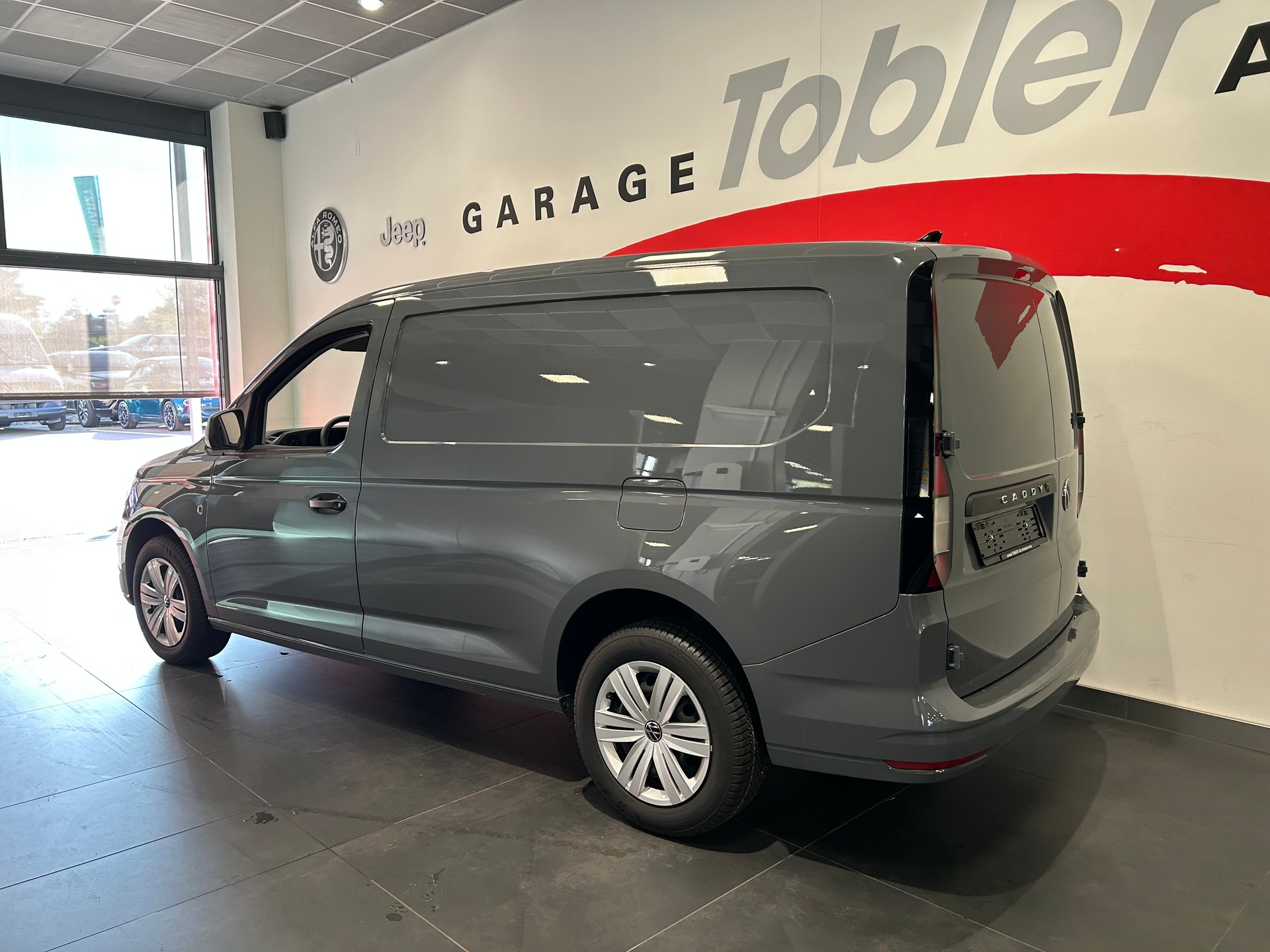 VW Caddy Cargo 1.5TSI Maxi DSG-image-10