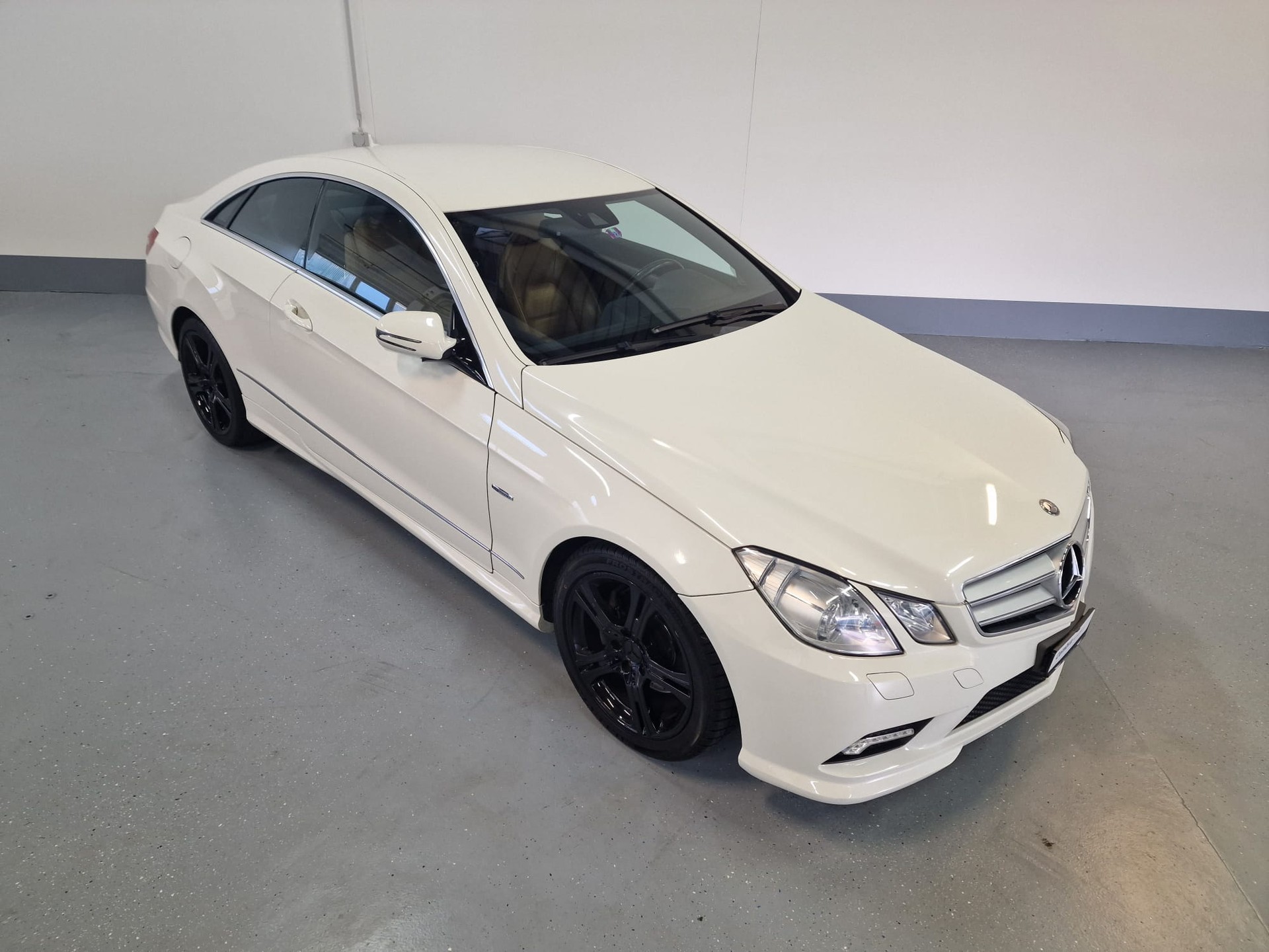 MERCEDES-BENZ E 350 CGI BlueEfficiency 7G-Tronic